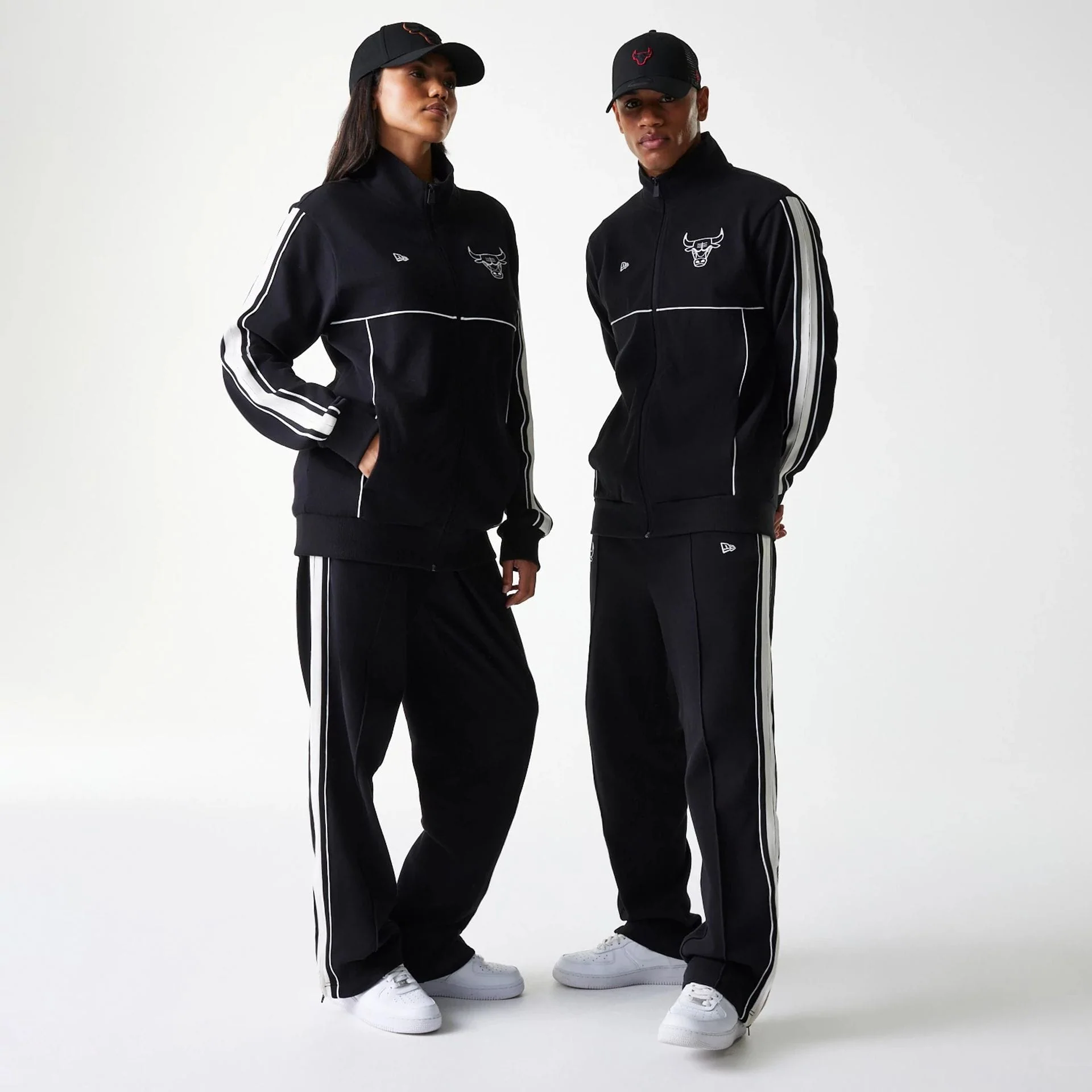 Chicago Bulls NBA Outline Black Track Jacket