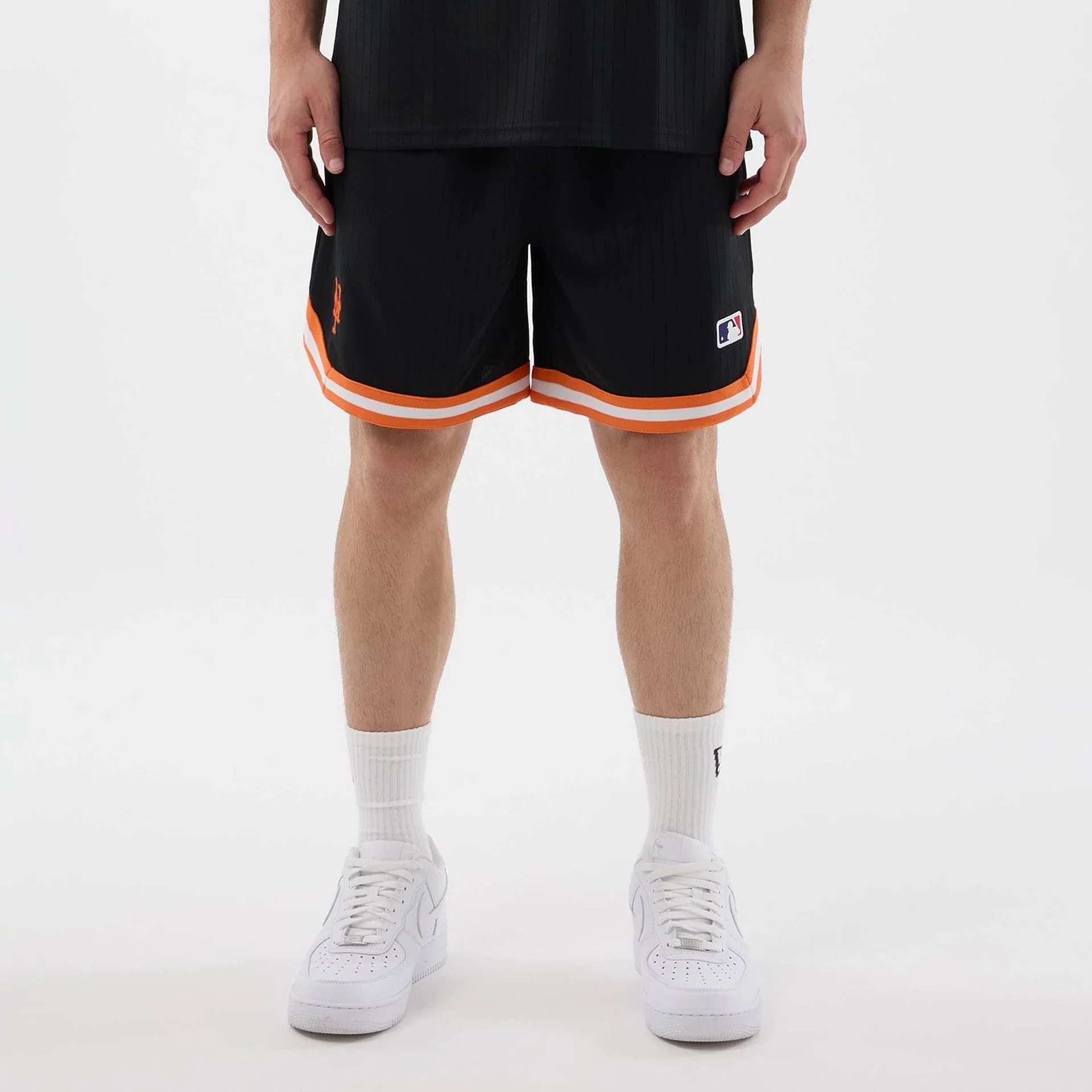 10319-new-york-mets-mlb-arch-black-oversized-shorts-1.webp New York Mets MLB Arch Black Oversized Shorts