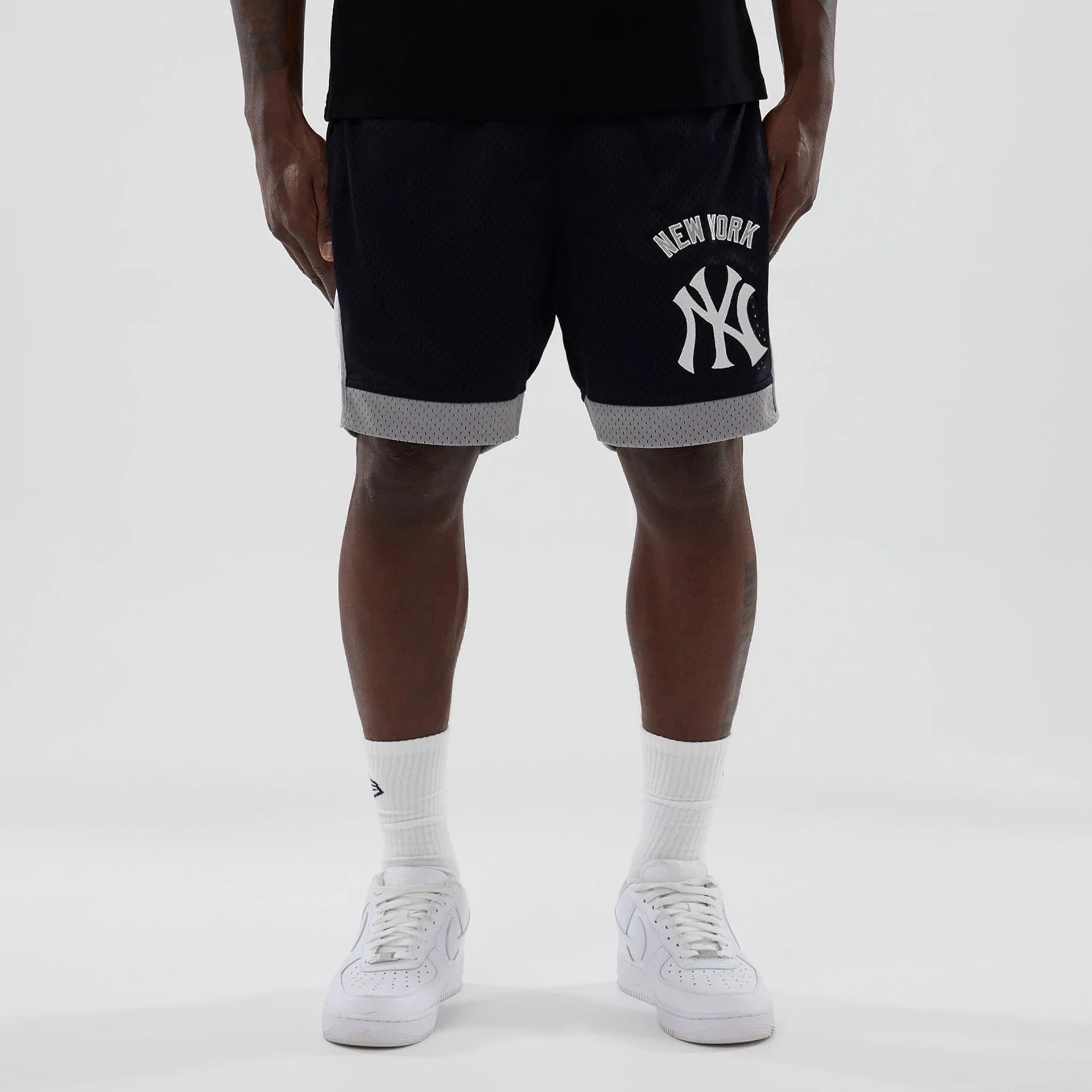 10373-new-york-yankees-mlb-navy-mesh-shorts-1.webp New York Yankees MLB Navy Mesh Shorts