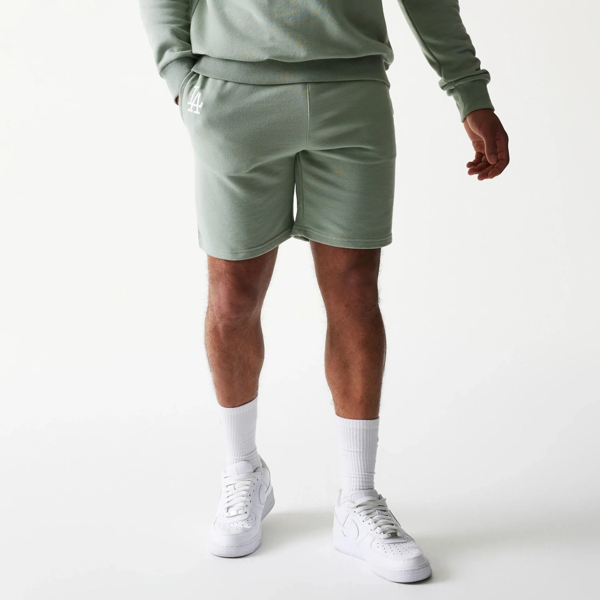 10406-la-dodgers-mlb-league-essential-midi-pastel-green-shorts-1.webp LA Dodgers MLB League Essential Midi Pastel Green Shorts
