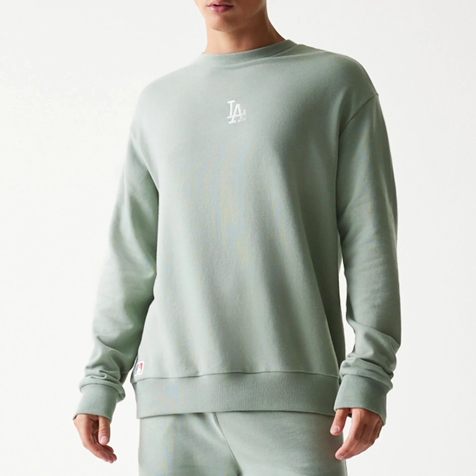10568-la-dodgers-mlb-midi-pastel-green-oversized-crew-neck-sweater-5.webp LA Dodgers MLB Midi Pastel Green Oversized Crew Neck Sweater