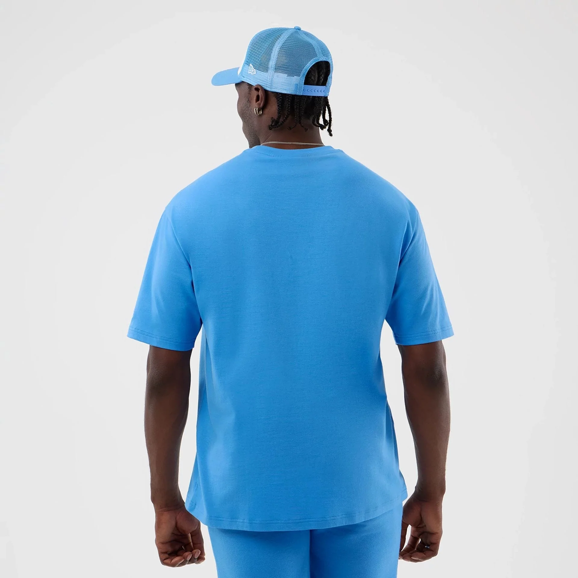 10836-new-york-yankees-mlb-league-essential-pastel-blue-oversized-t-shirt-2.webp New York Yankees MLB League Essential Pastel Blue Oversized T-Shirt