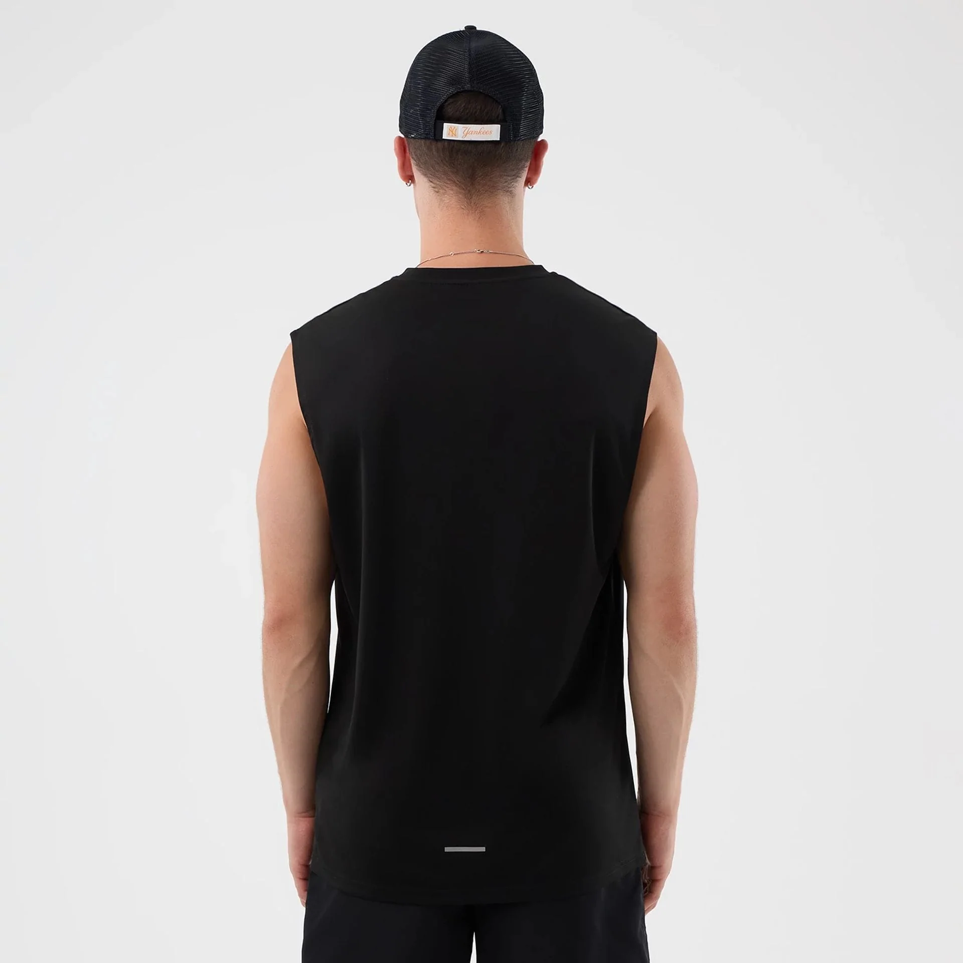 10850-new-york-yankees-mlb-core-plus-black-vest-2.webp New York Yankees MLB Core Plus Black Vest