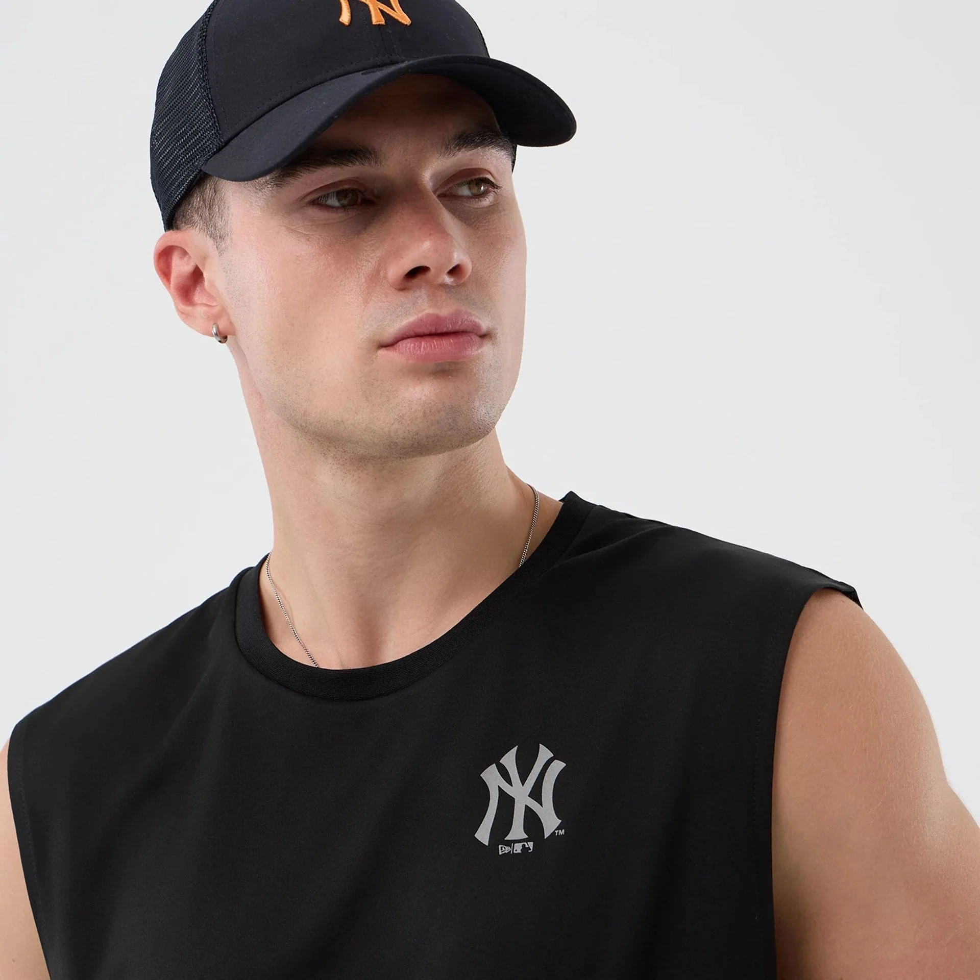 10850-new-york-yankees-mlb-core-plus-black-vest-4.webp New York Yankees MLB Core Plus Black Vest