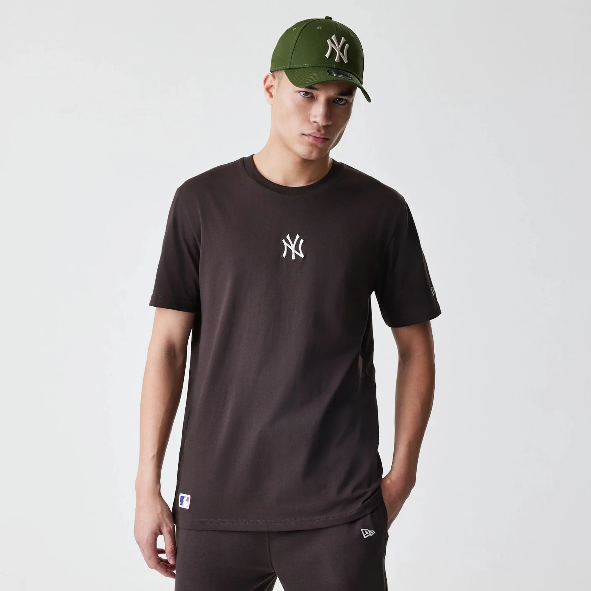 New York Yankees MLB Midi League Essential Dark Brown Oversized T-Shirt