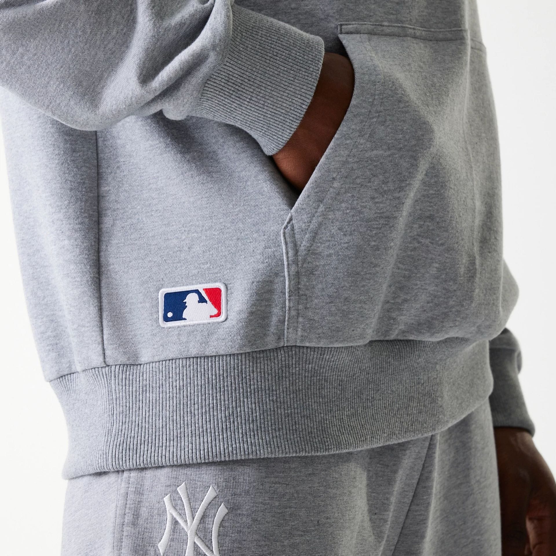 12354-new-york-yankees-mlb-league-essential-midi-french-terry-grey-oversized-pullover-hoodie-6.jpg New York Yankees MLB League Essential Midi French Terry Grey Oversized Pullover Hoodie
