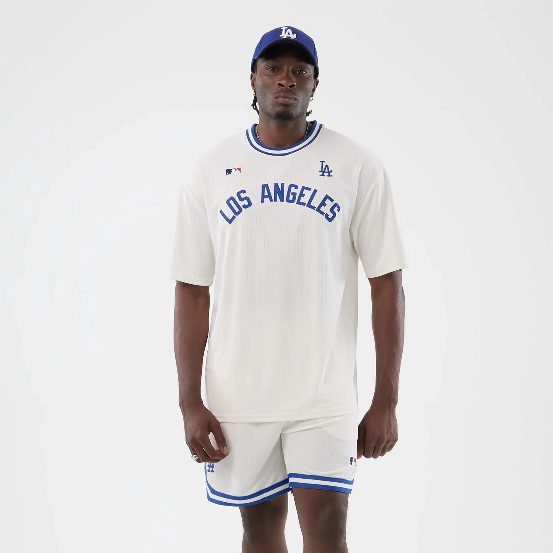 13411-la-dodgers-mlb-arch-open-white-oversized-t-shirt-1.webp LA Dodgers MLB Arch Open White Oversized T-Shirt