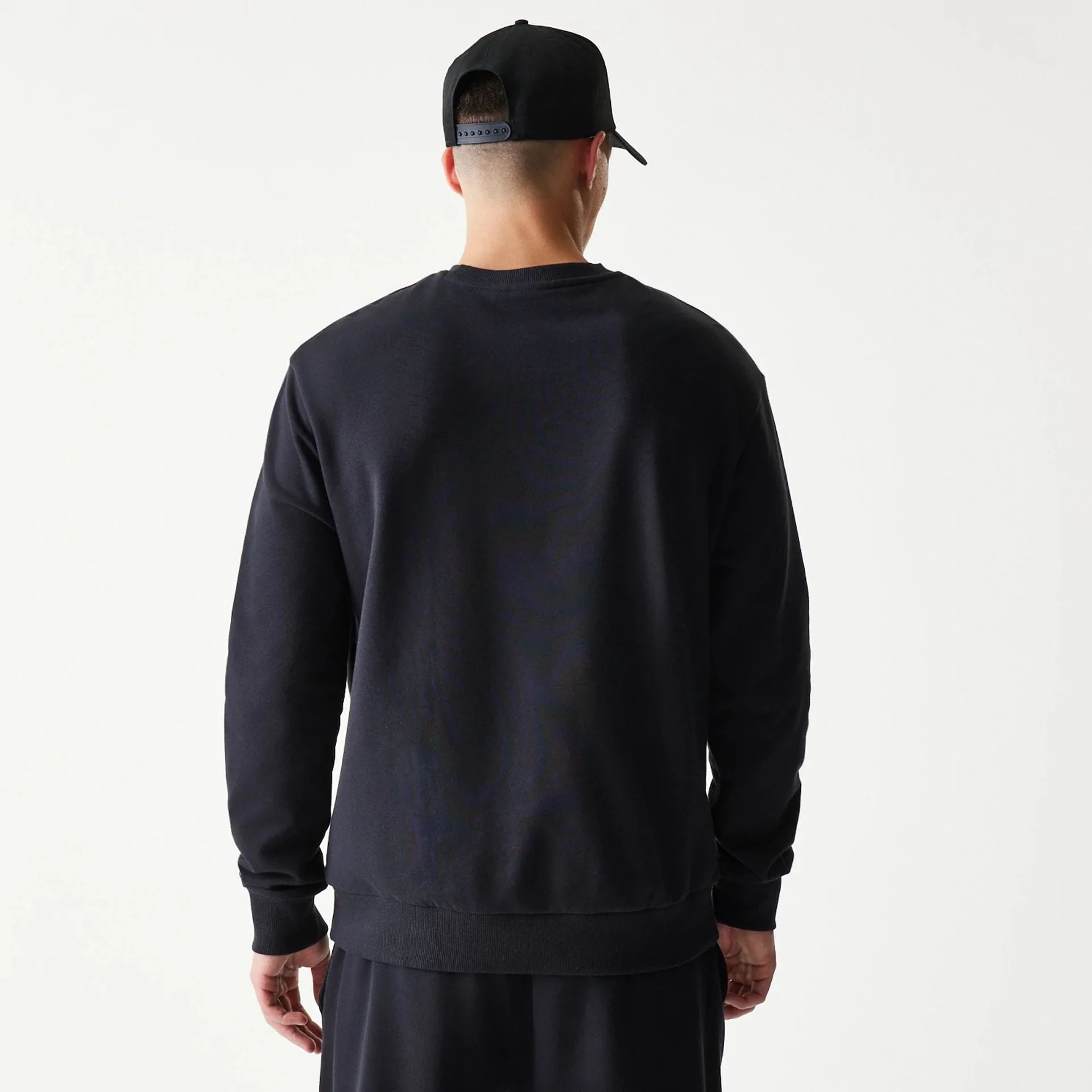 Chicago Bulls NBA Black Oversized Crew Neck Sweater