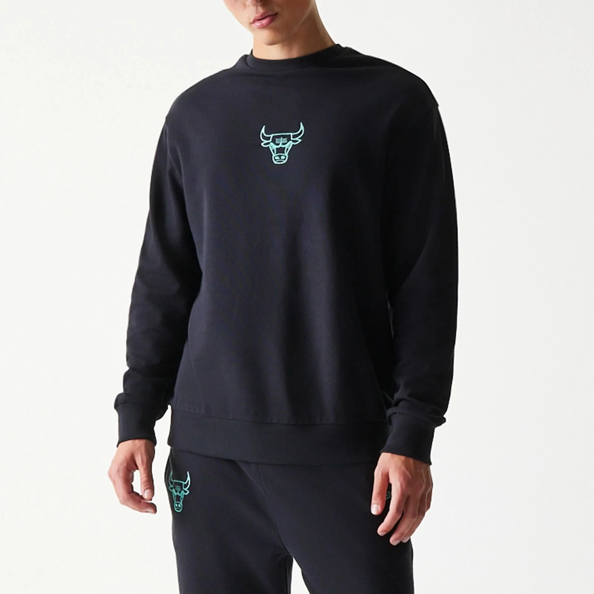 Chicago Bulls NBA Black Oversized Crew Neck Sweater