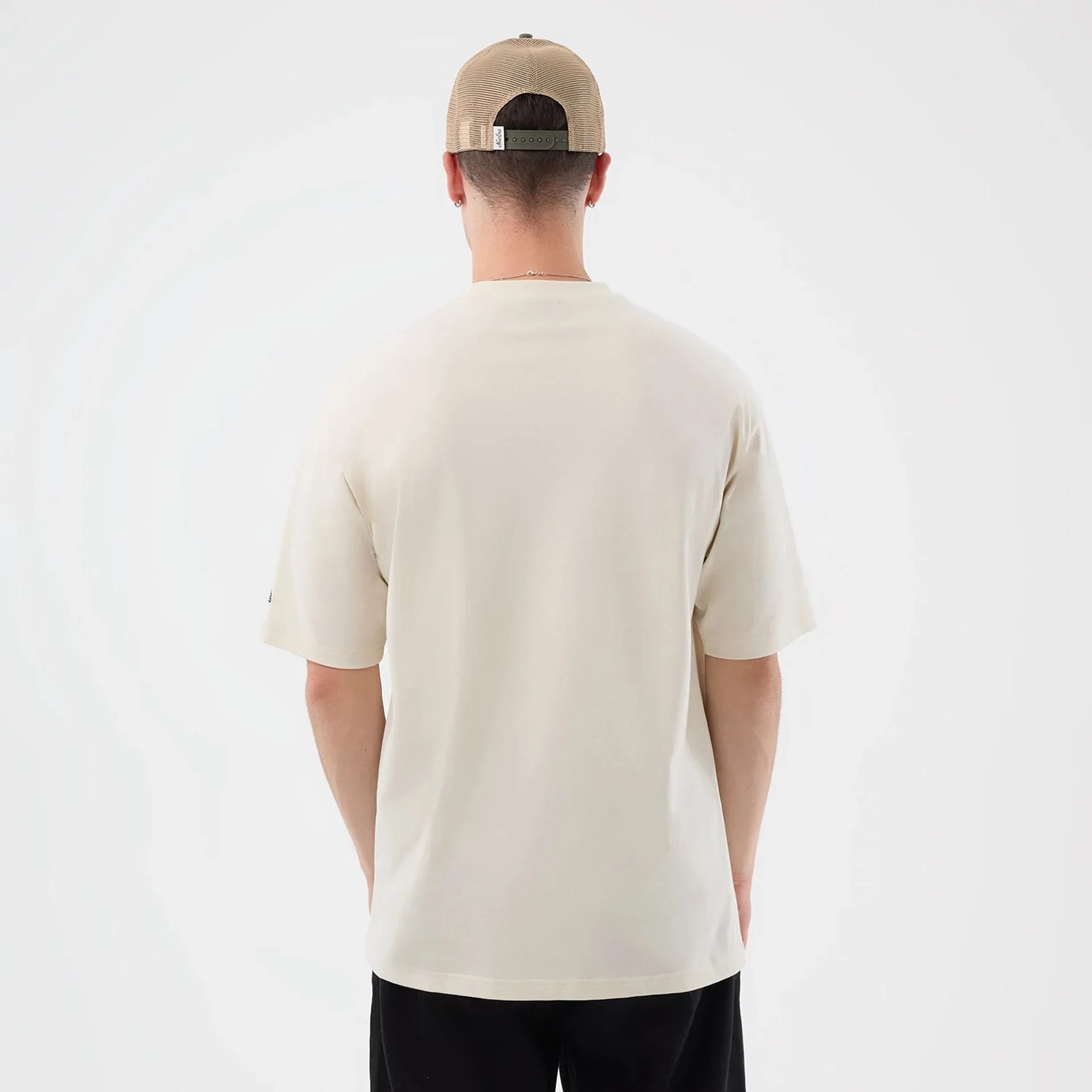 14519-new-era-dessert-graphic-light-beige-oversized-t-shirt-2.webp New Era Dessert Graphic Light Beige Oversized T-Shirt