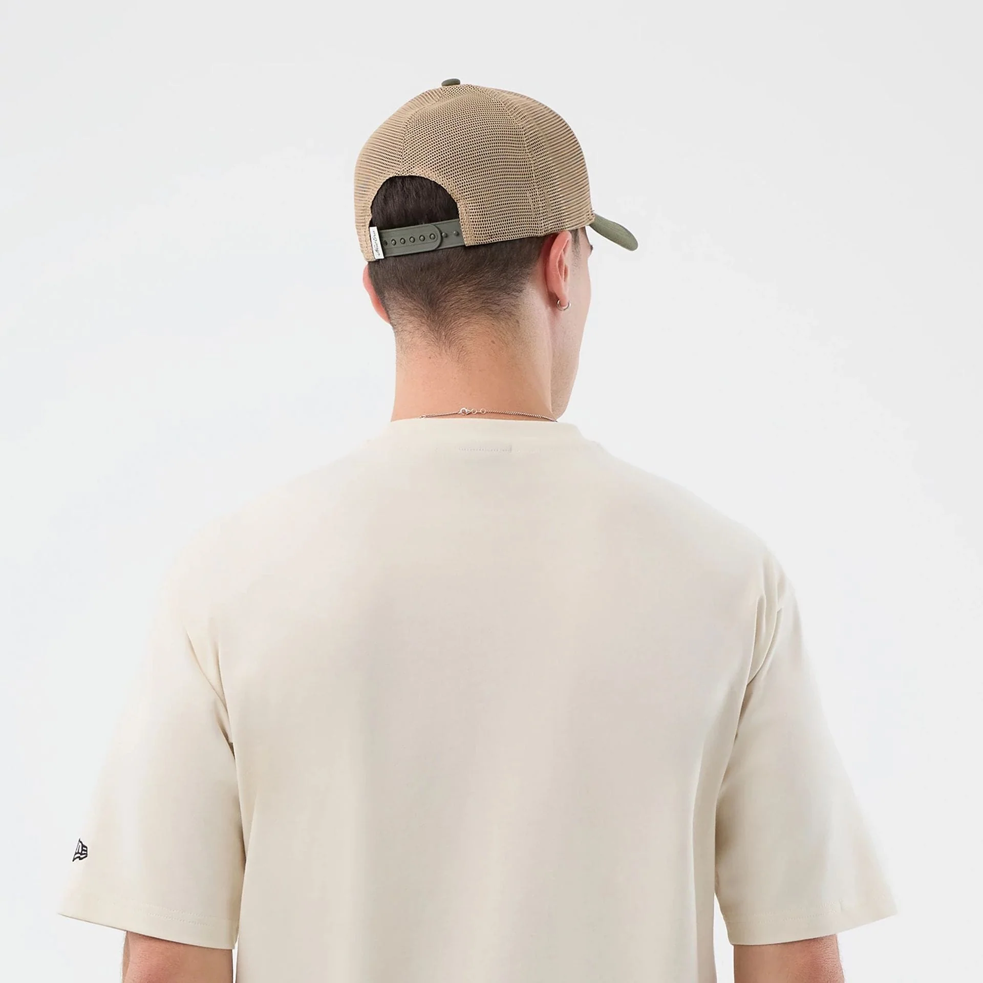 14519-new-era-dessert-graphic-light-beige-oversized-t-shirt-8.webp New Era Dessert Graphic Light Beige Oversized T-Shirt