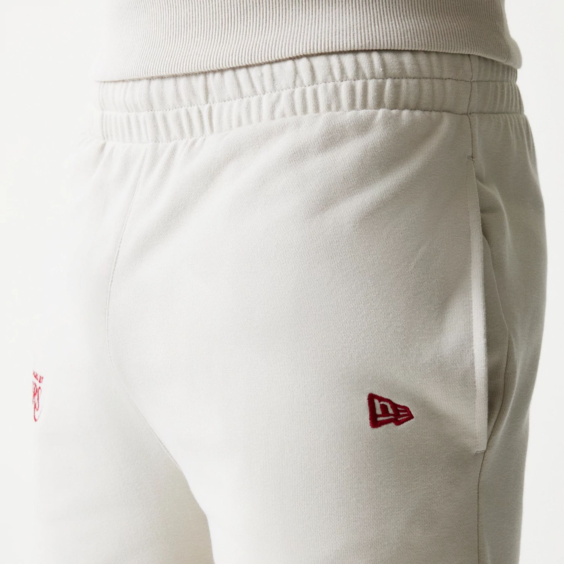 14903-la-lakers-nba-league-essential-light-beige-shorts-5.jpg LA Lakers NBA League Essential Light Beige Shorts