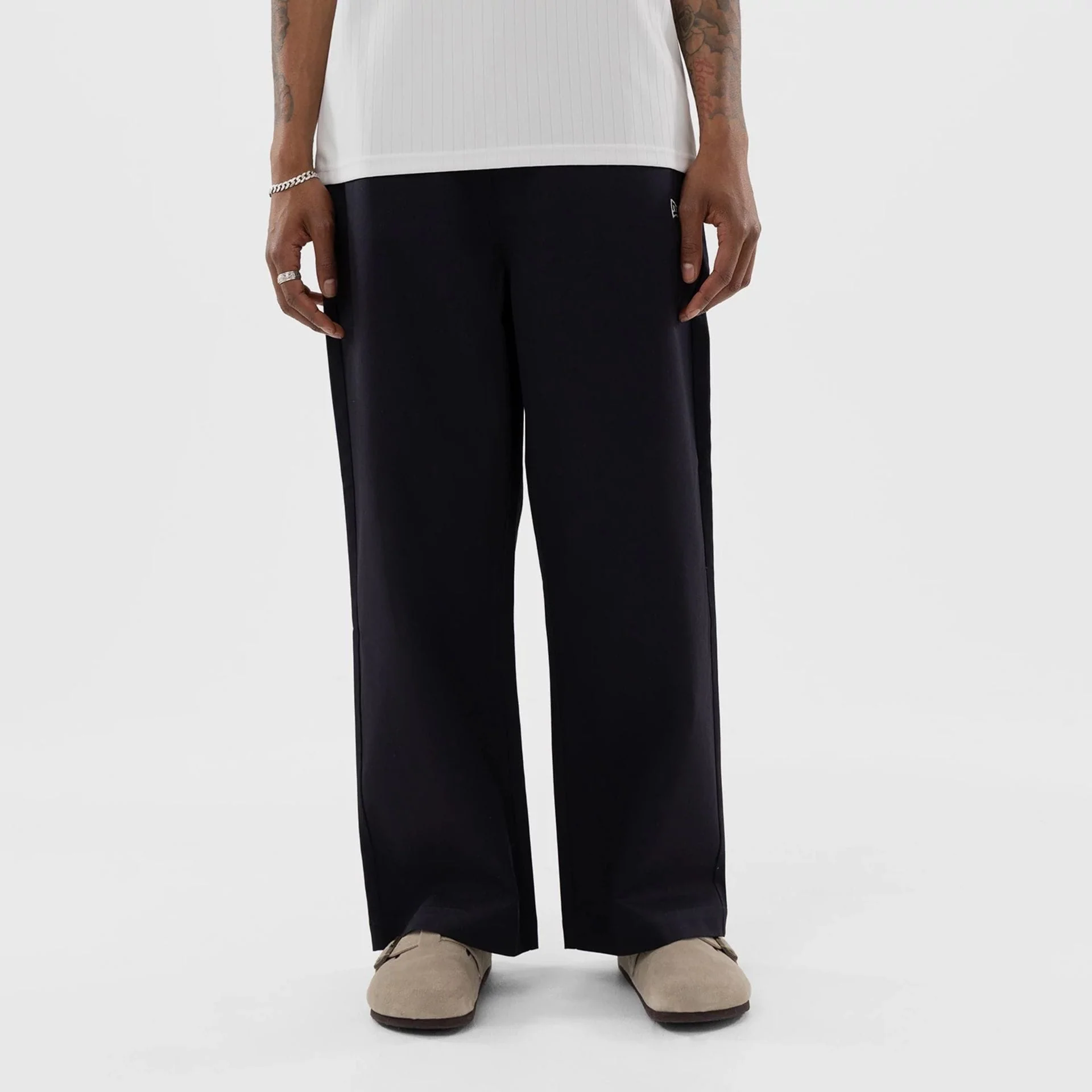 15317-la-dodgers-mlb-navy-woven-chinos-1.webp LA Dodgers MLB Navy Woven Chinos
