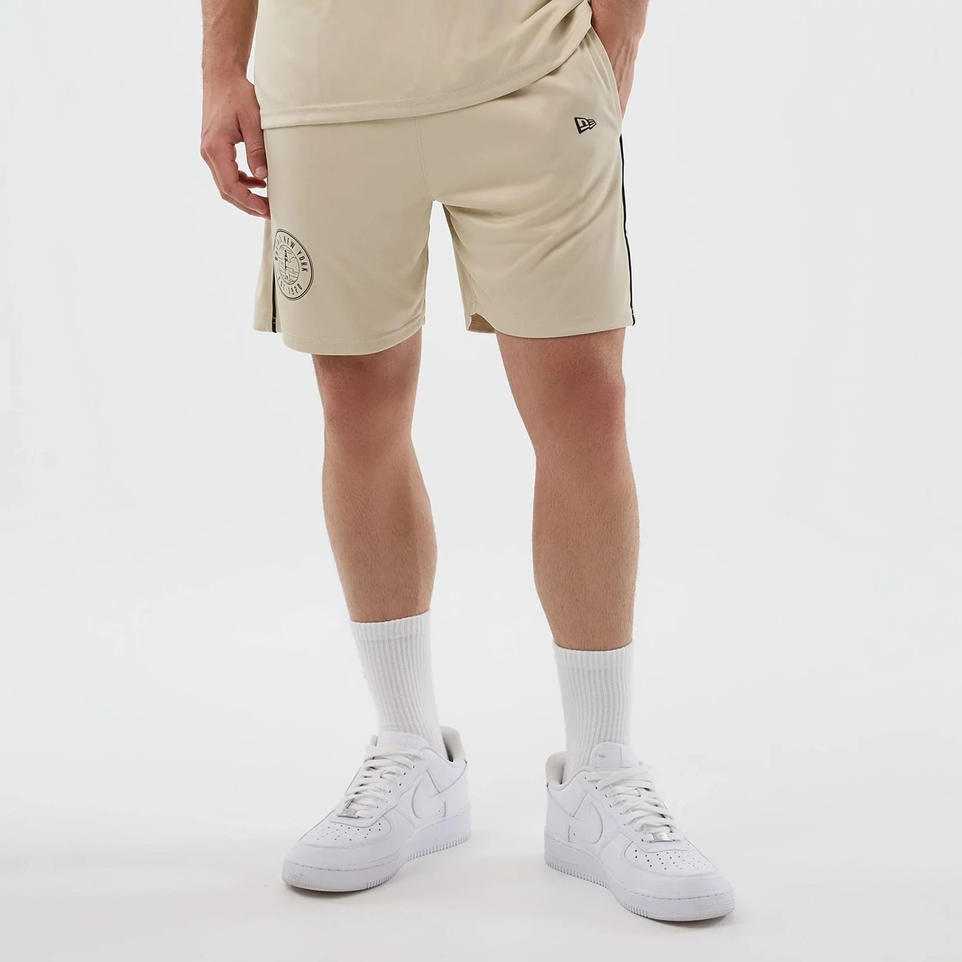 15431-new-era-football-light-beige-shorts-7.webp New Era Football Light Beige Shorts