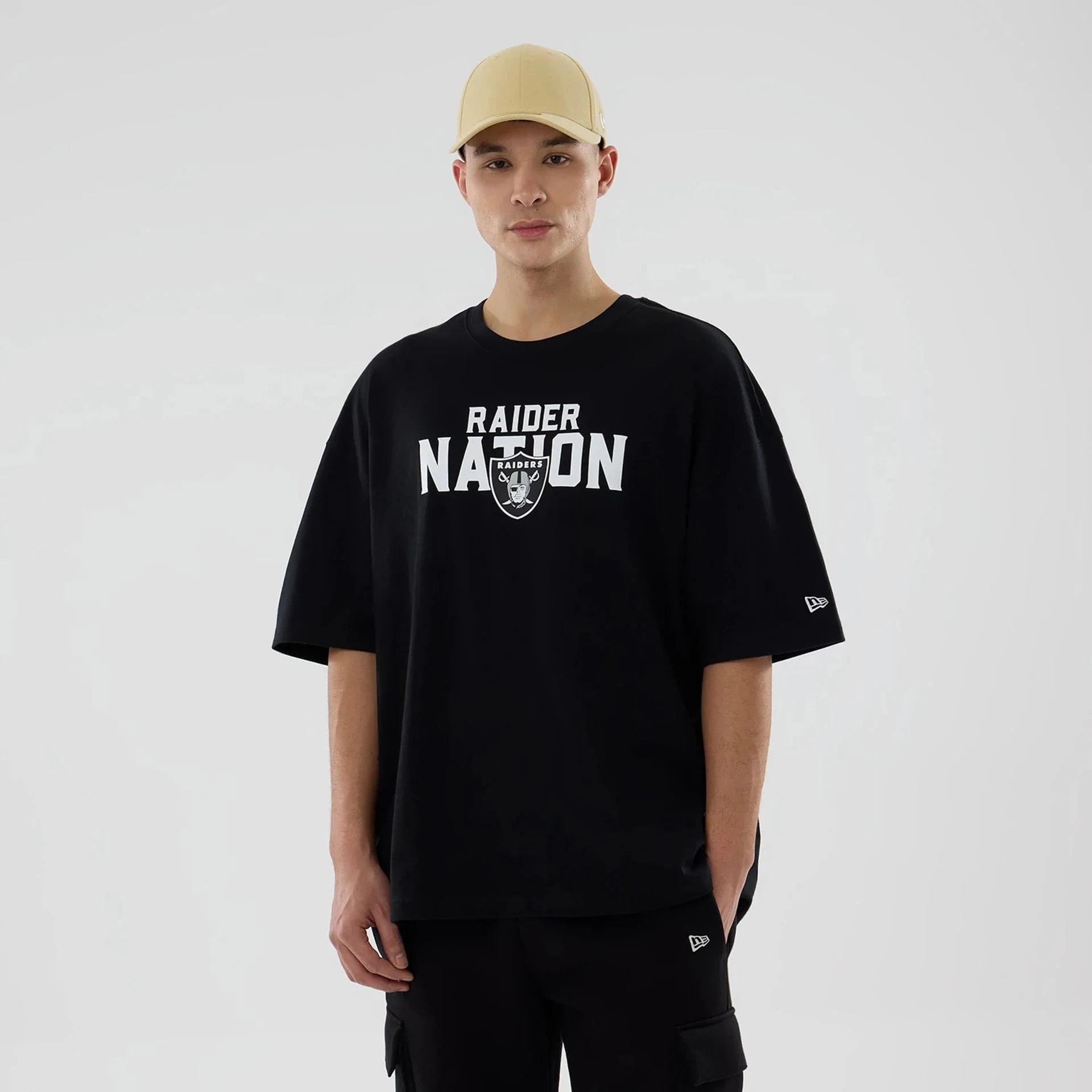 Las Vegas Raiders NFL Rivalry Black Oversized T-Shirt
