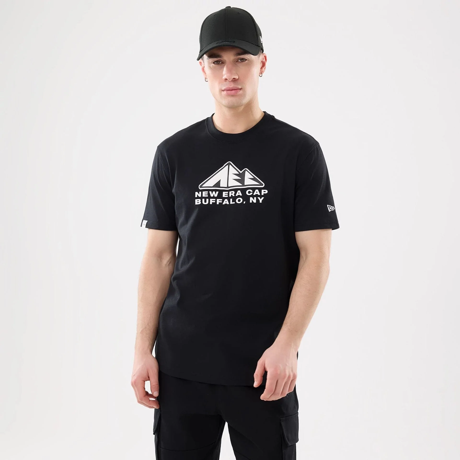 15666-new-era-outdoor-mountain-black-t-shirt-1.webp New Era Outdoor Mountain Black T-Shirt
