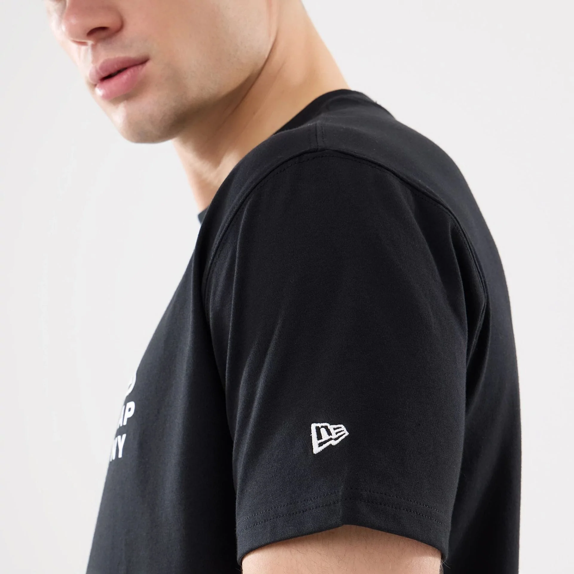 15666-new-era-outdoor-mountain-black-t-shirt-4.webp New Era Outdoor Mountain Black T-Shirt