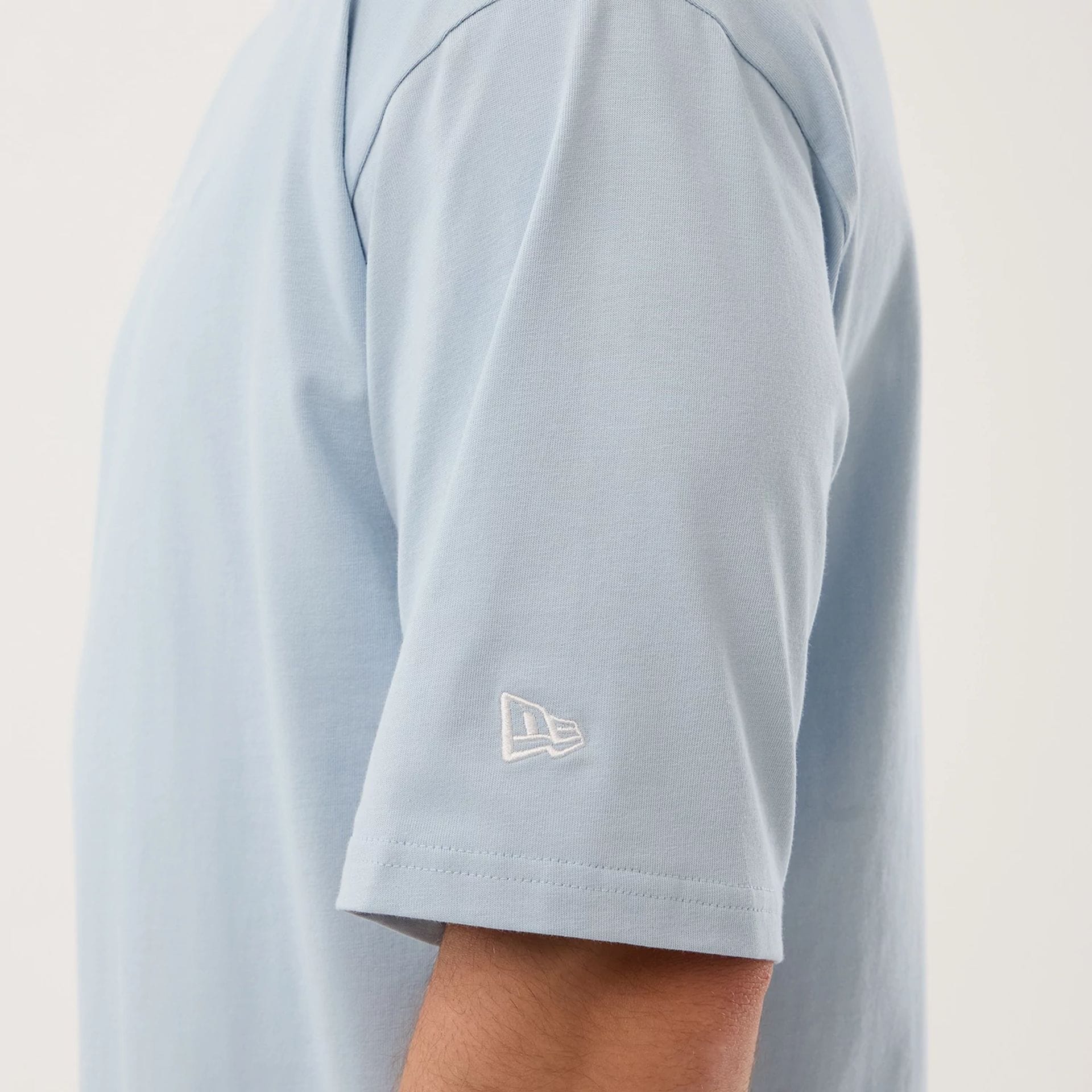 15788-new-york-yankees-mlb-script-pastel-blue-oversized-t-shirt-5.jpg New York Yankees MLB Script Pastel Blue Oversized T-Shirt