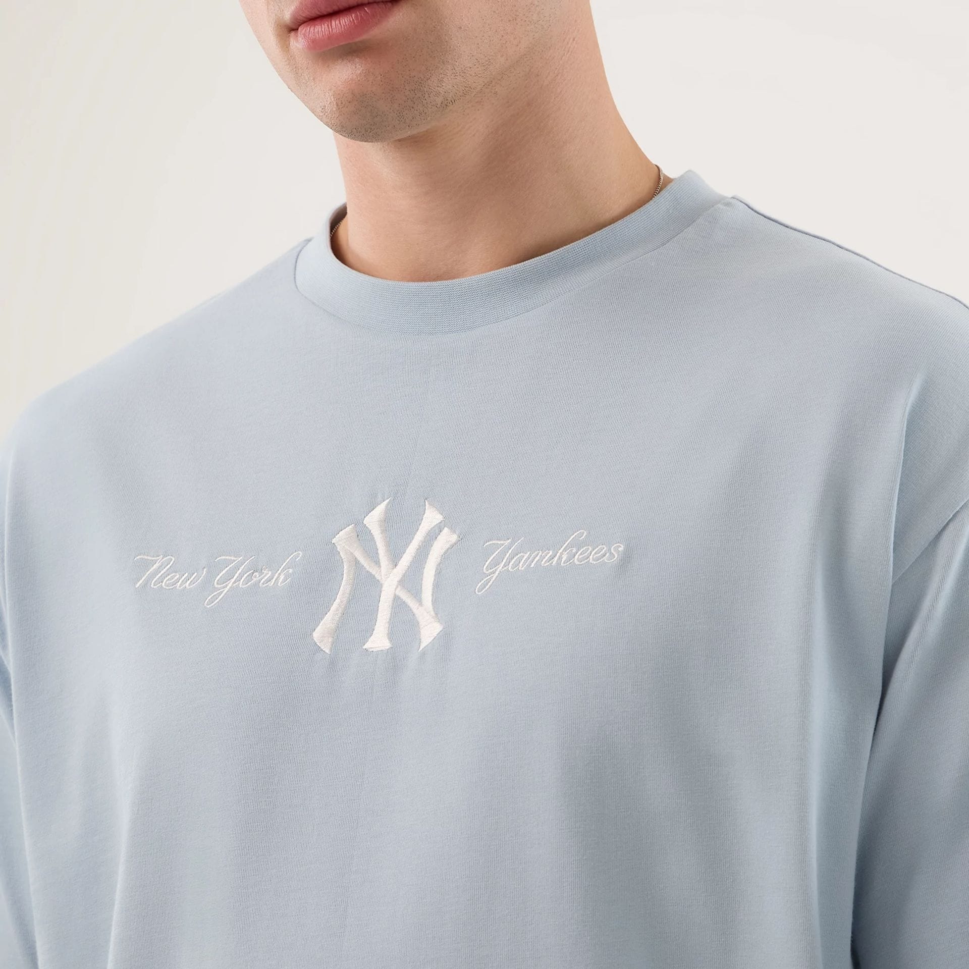 15788-new-york-yankees-mlb-script-pastel-blue-oversized-t-shirt-6.jpg New York Yankees MLB Script Pastel Blue Oversized T-Shirt