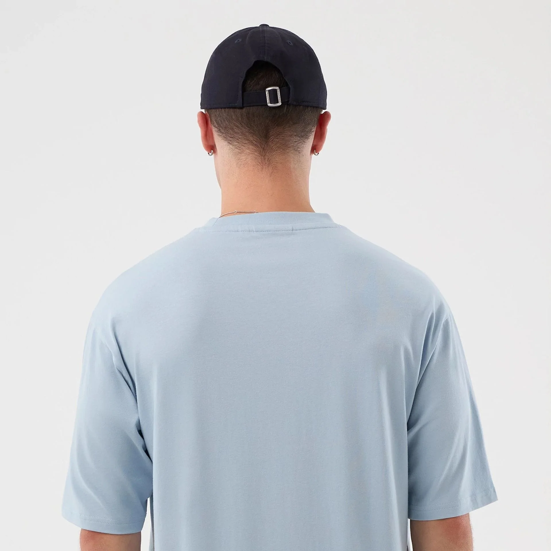 15788-new-york-yankees-mlb-script-pastel-blue-oversized-t-shirt-7.webp New York Yankees MLB Script Pastel Blue Oversized T-Shirt