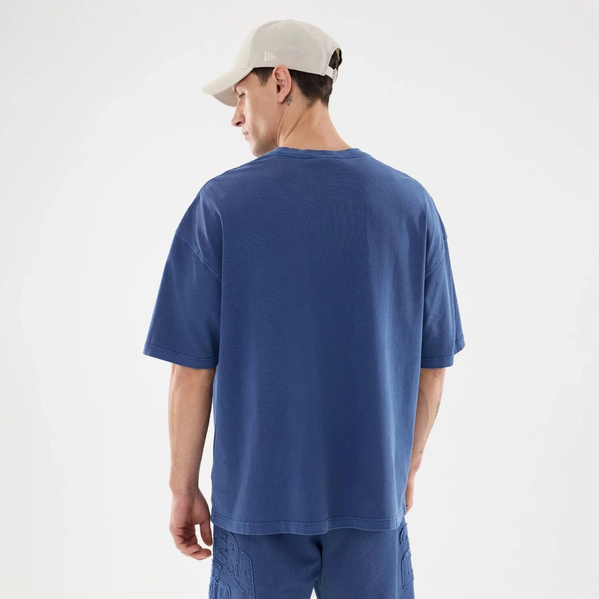 15924-new-era-graphic-street-archived-blue-oversized-t-shirt-2.webp New Era Graphic Street Archived Blue Oversized T-Shirt