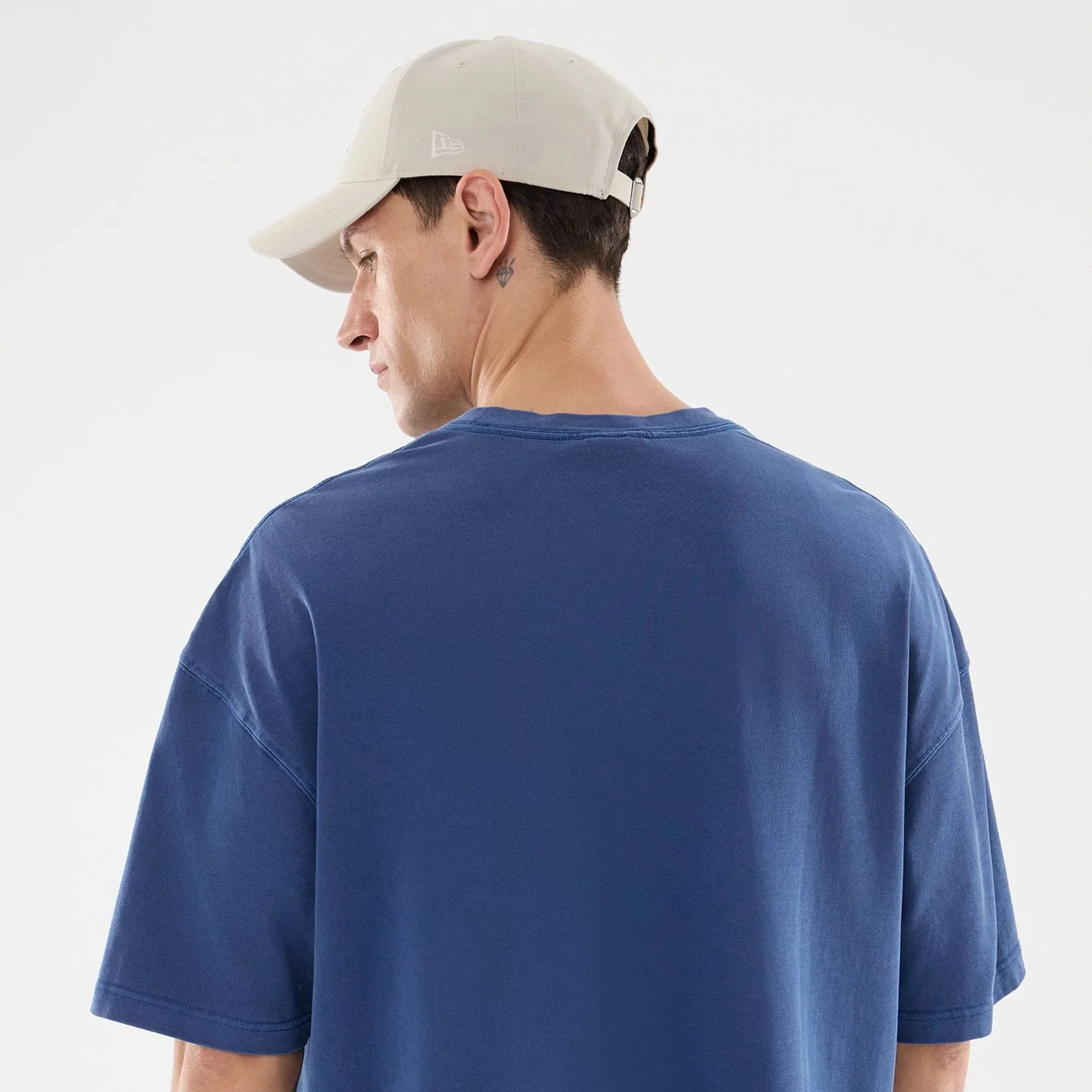 15924-new-era-graphic-street-archived-blue-oversized-t-shirt-4.webp New Era Graphic Street Archived Blue Oversized T-Shirt