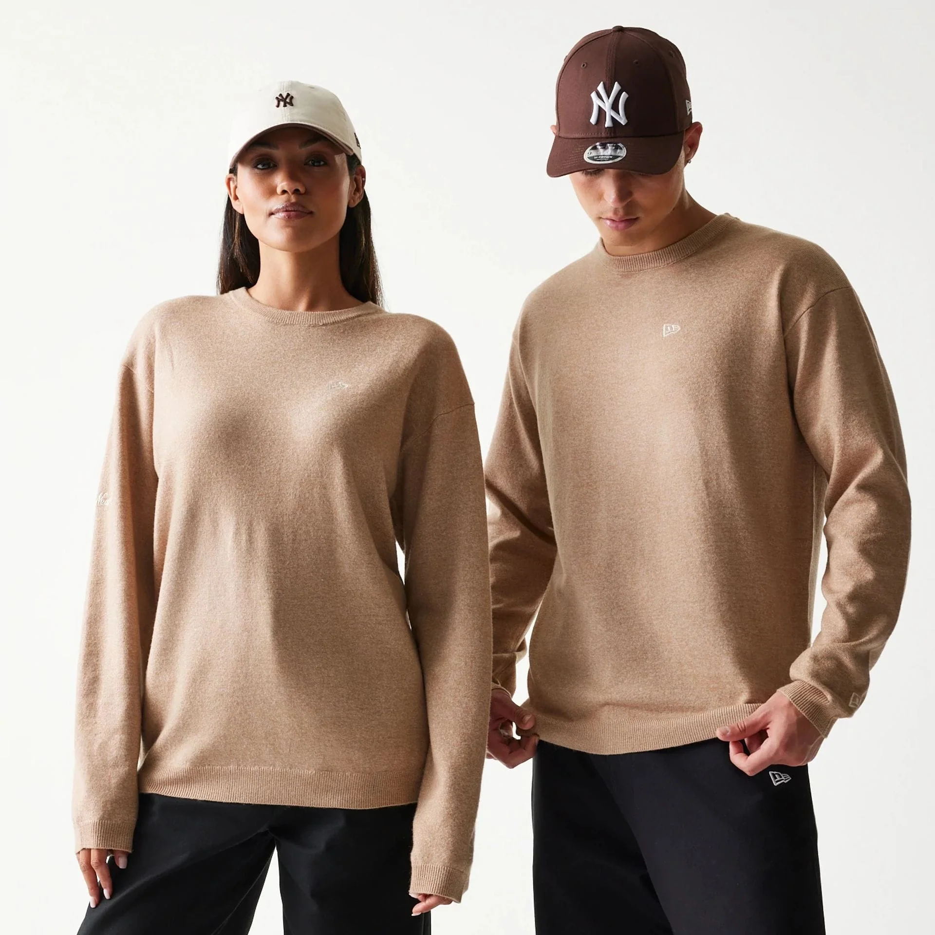New Era Essential Flag Light Beige Knitted Sweater
