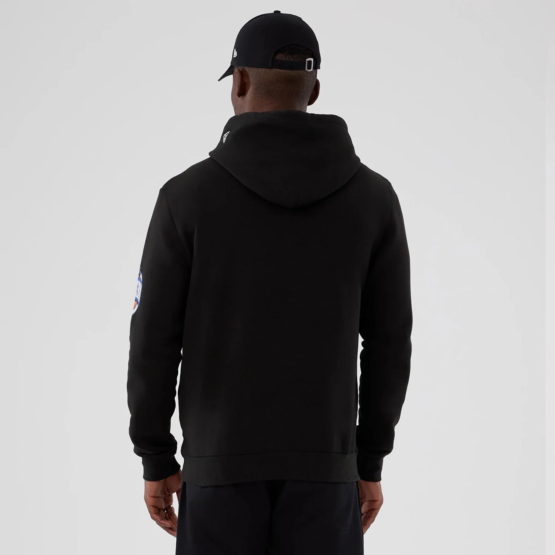16044-chicago-bulls-nba-hardwood-classic-black-pullover-hoodie-2.webp Chicago Bulls NBA Hardwood Classic Black Pullover Hoodie