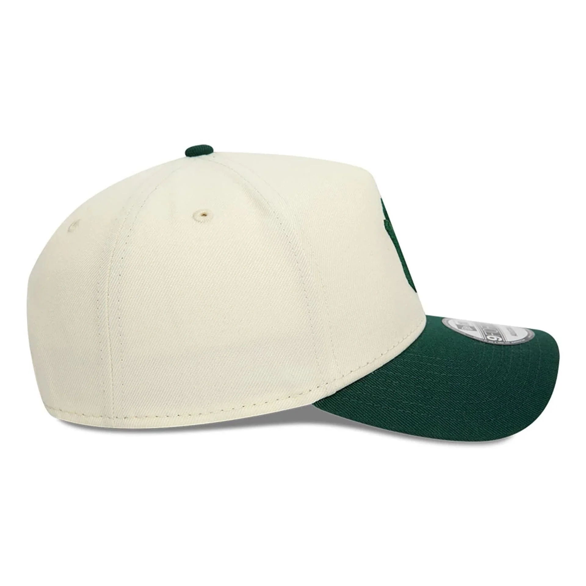 16859-new-york-yankees-chrome-white-and-dark-green-9forty-a-frame-adjustable-cap-6.webp New York Yankees Chrome White And Dark Green 9FORTY A-Frame Adjustable Cap
