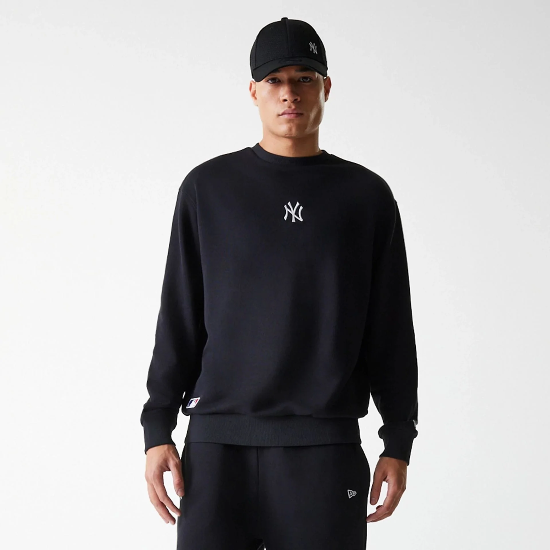 New York Yankees MLB League Essential Midi Black Oversized Crew Neck Sweater