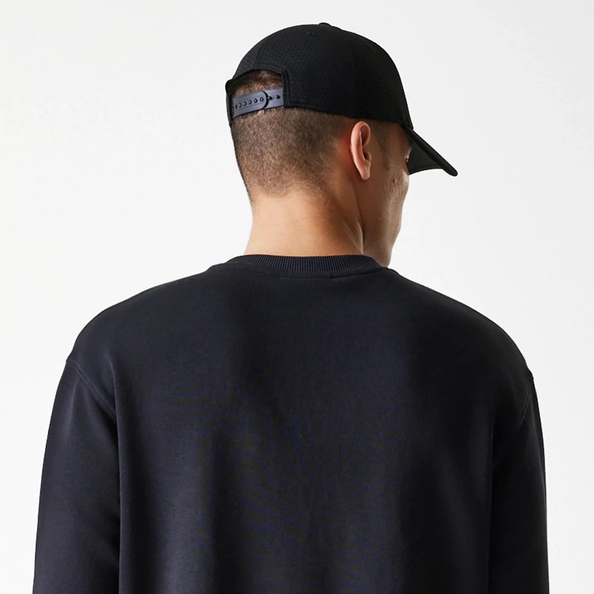 New York Yankees MLB League Essential Midi Black Oversized Crew Neck Sweater
