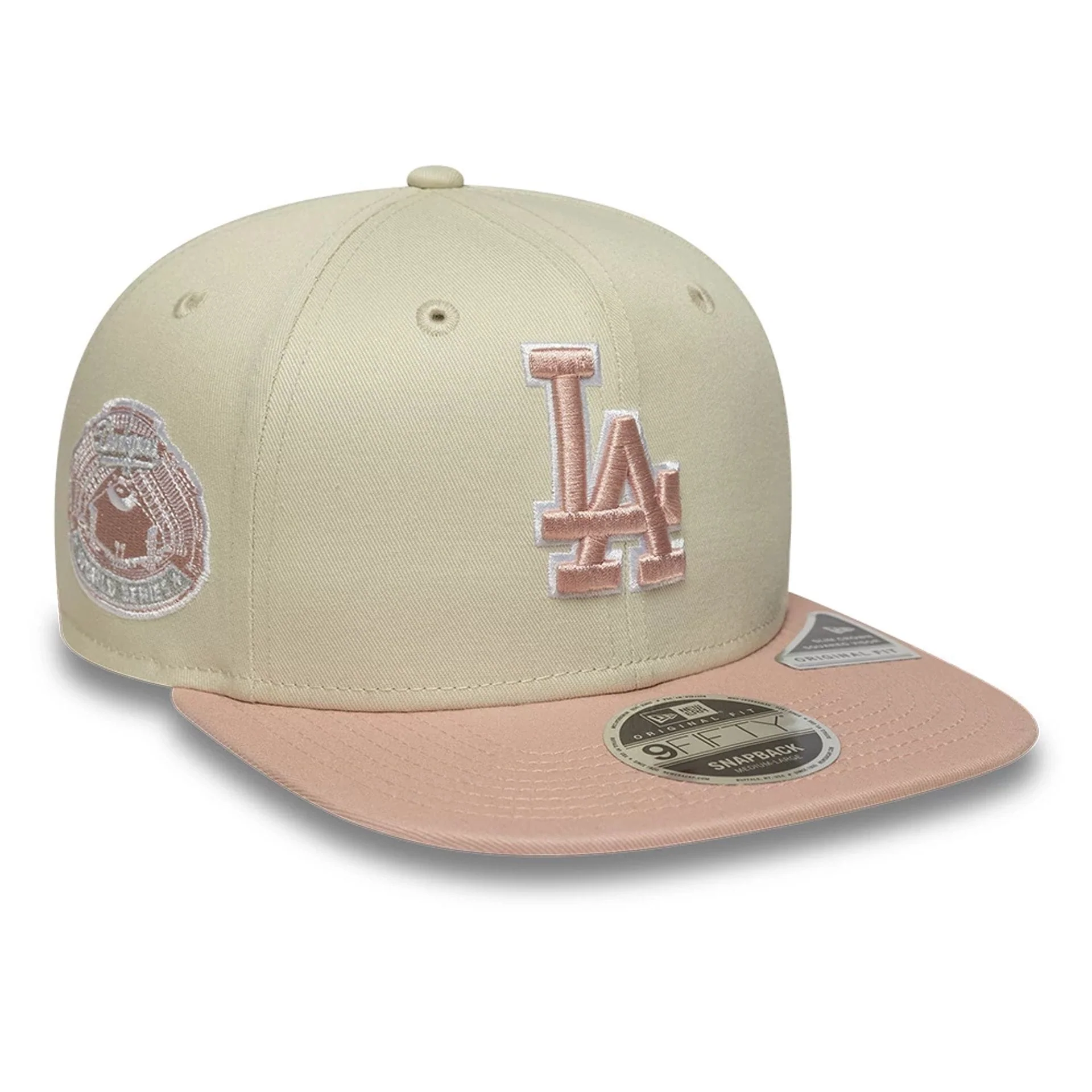 17706-la-dodgers-mlb-world-series-patch-light-beige-9fifty-snapback-adjustable-cap-1.webp LA Dodgers MLB World Series Patch Light Beige 9FIFTY Snapback Adjustable Cap