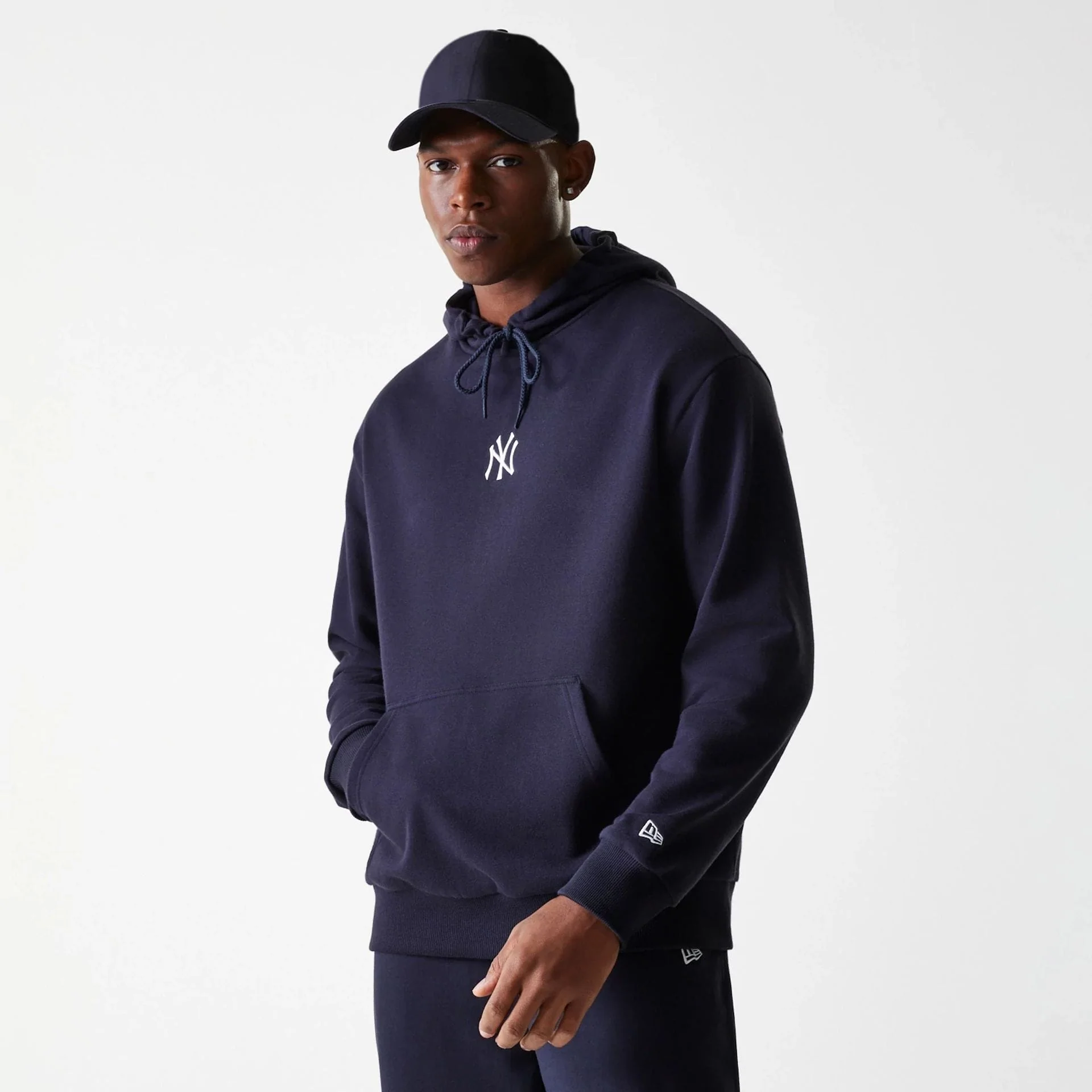 17752-new-york-yankees-mlb-league-essential-midi-french-terry-navy-oversized-pullover-hoodie-1.webp New York Yankees MLB League Essential Midi French Terry Navy Oversized Pullover Hoodie