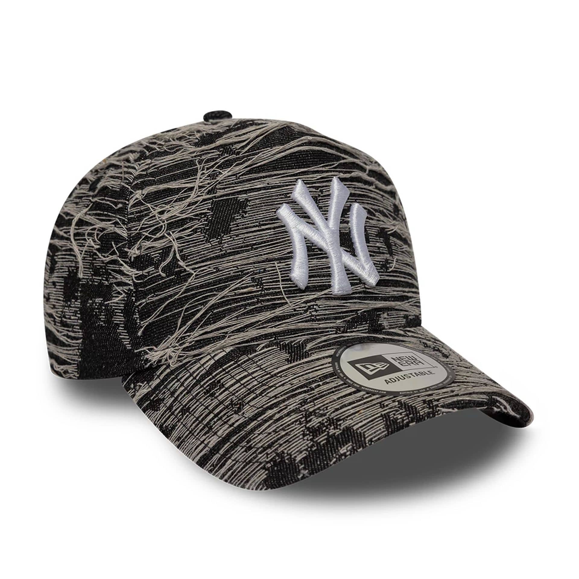 New York Yankees MLB Distressed Denim Black 9FORTY E-Frame Adjustable Cap