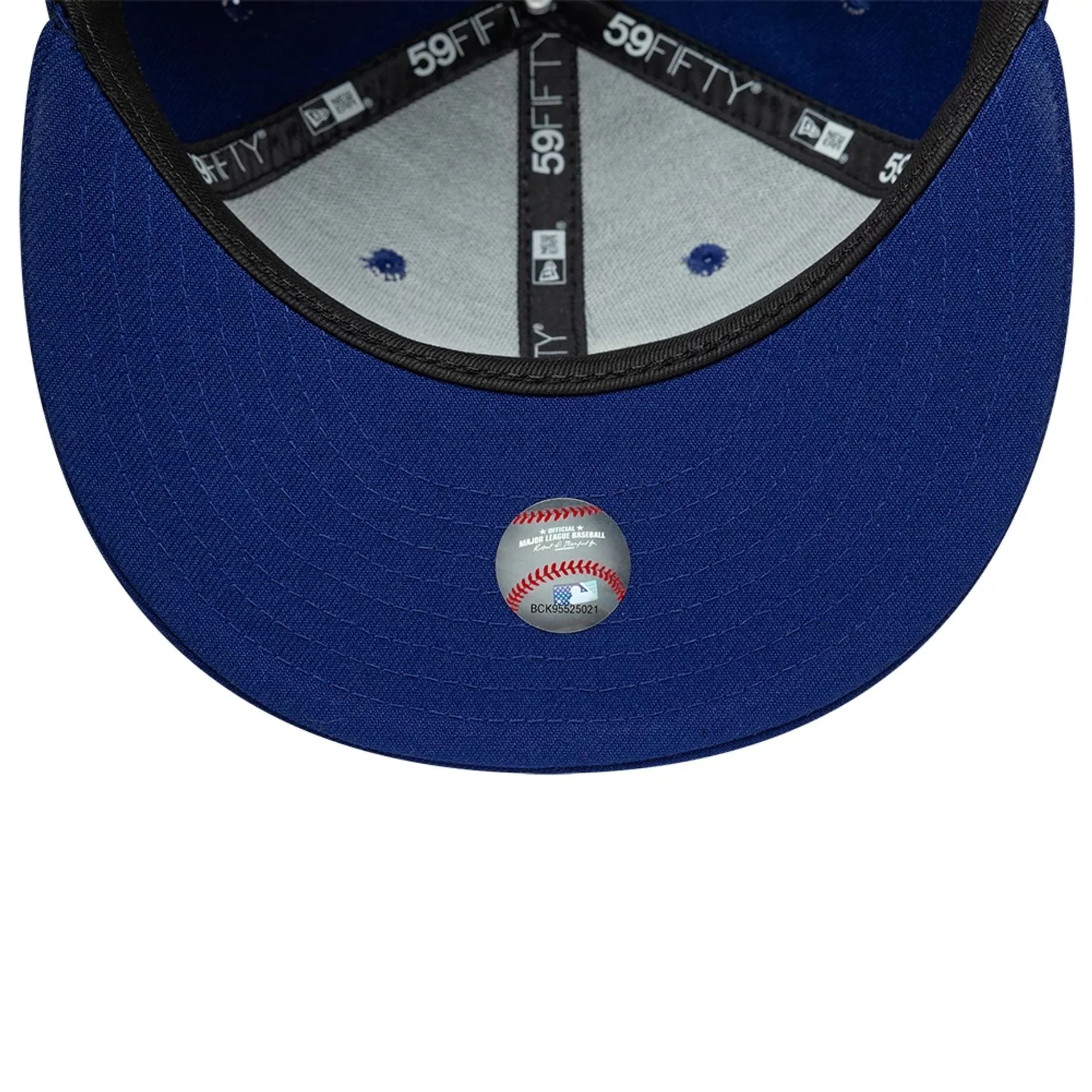 1917-la-dodgers-mlb-faux-pearl-icon-dark-blue-59fifty-fitted-cap-7.webp LA Dodgers MLB Faux Pearl Icon Dark Blue 59FIFTY Fitted Cap