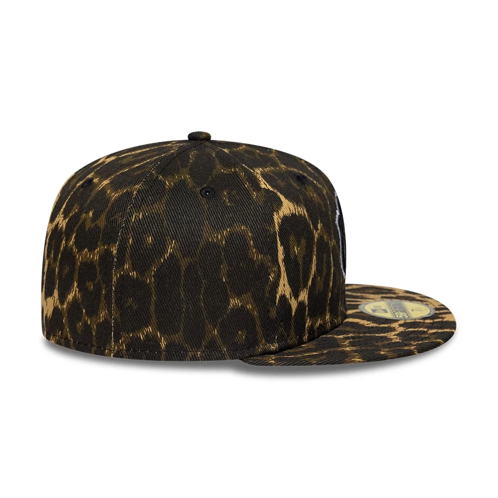 2360-new-york-yankees-mlb-leopard-black-59fifty-fitted-cap-7.webp New York Yankees MLB Leopard Black 59FIFTY Fitted Cap