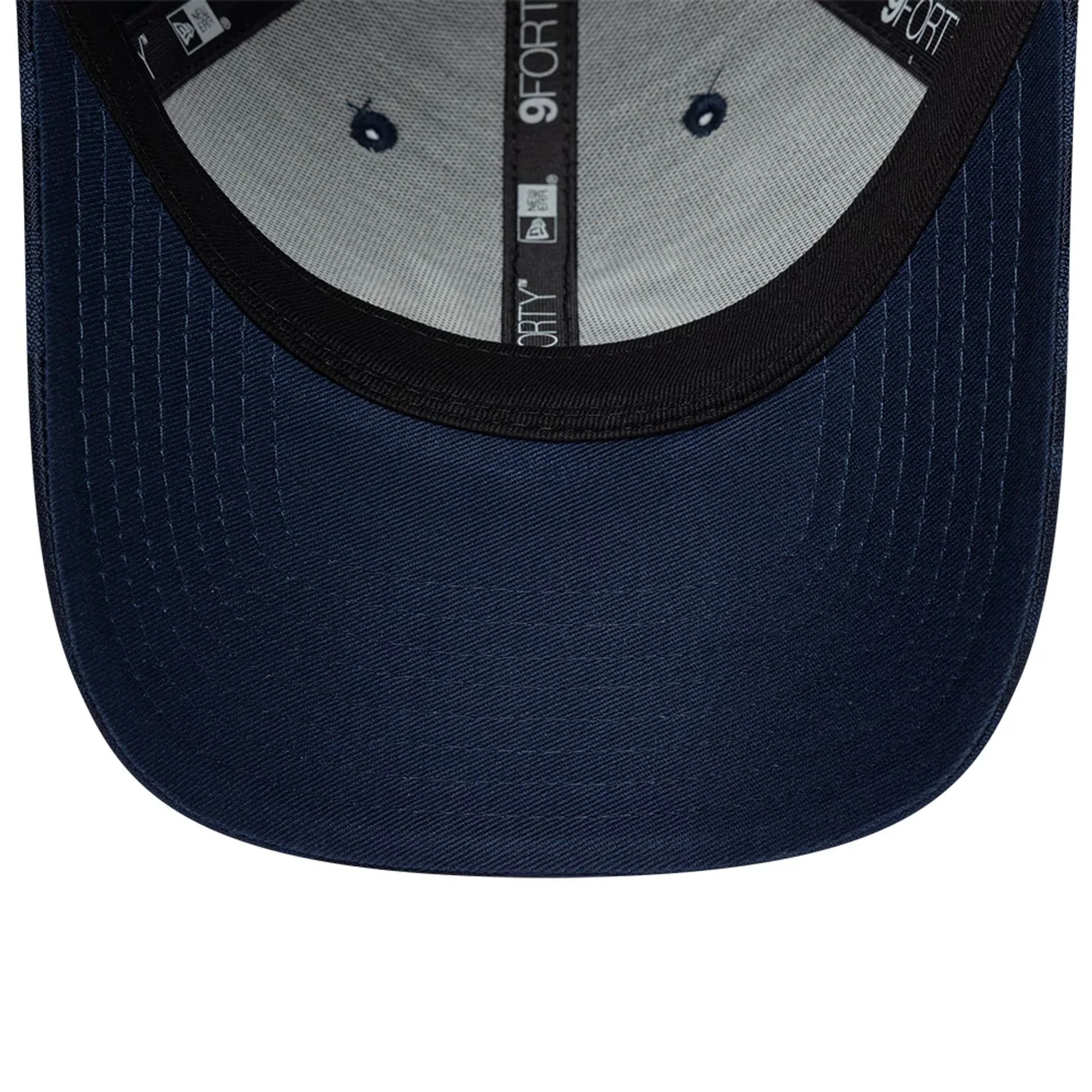 412-24hr-le-mans-camo-dark-blue-9forty-adjustable-cap-5.webp 24HR Le Mans Camo Dark Blue 9FORTY Adjustable Cap