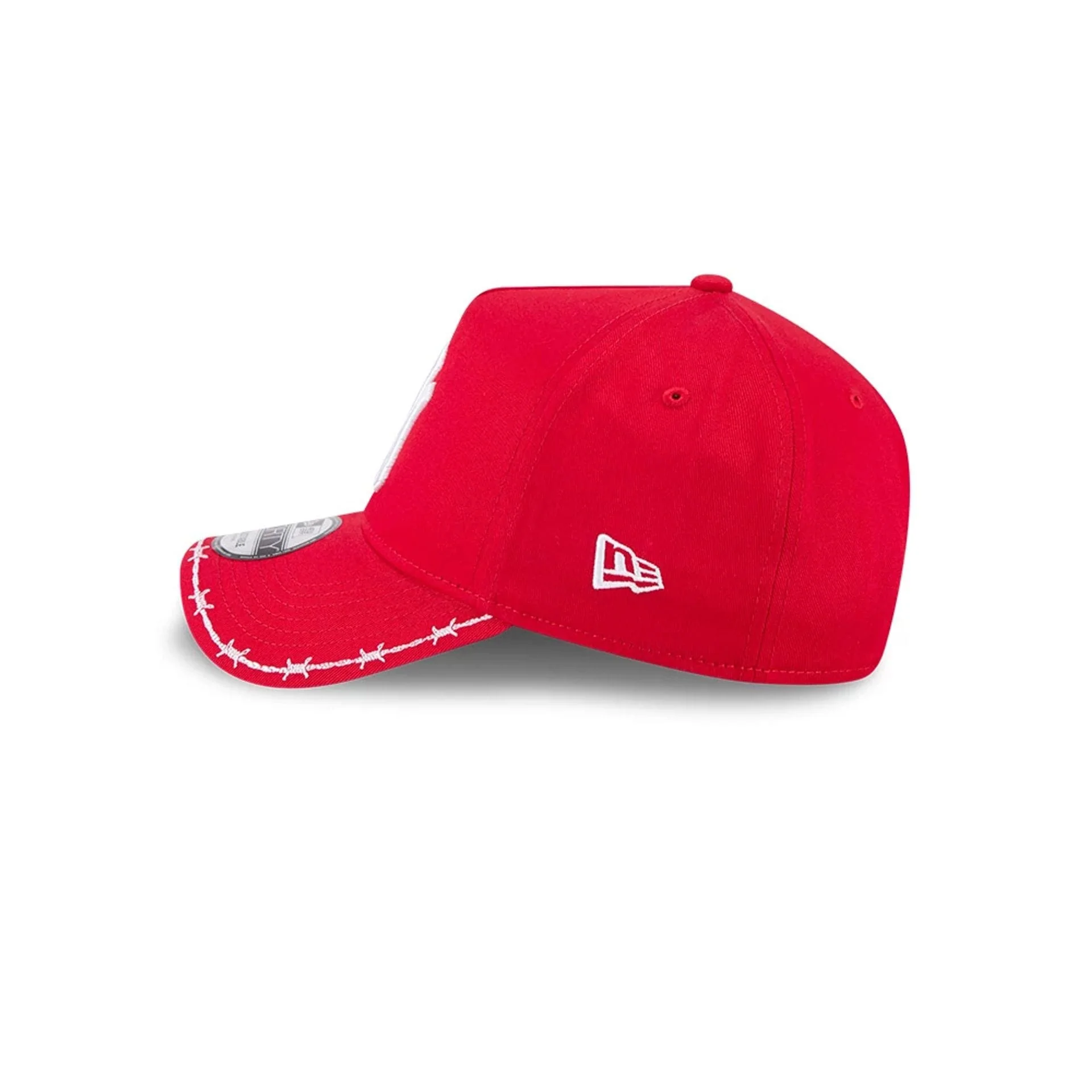 6554-new-york-yankees-mlb-barb-visor-red-9forty-a-frame-adjustable-cap-5.webp New York Yankees MLB Barb Visor Red 9FORTY A-Frame Adjustable Cap