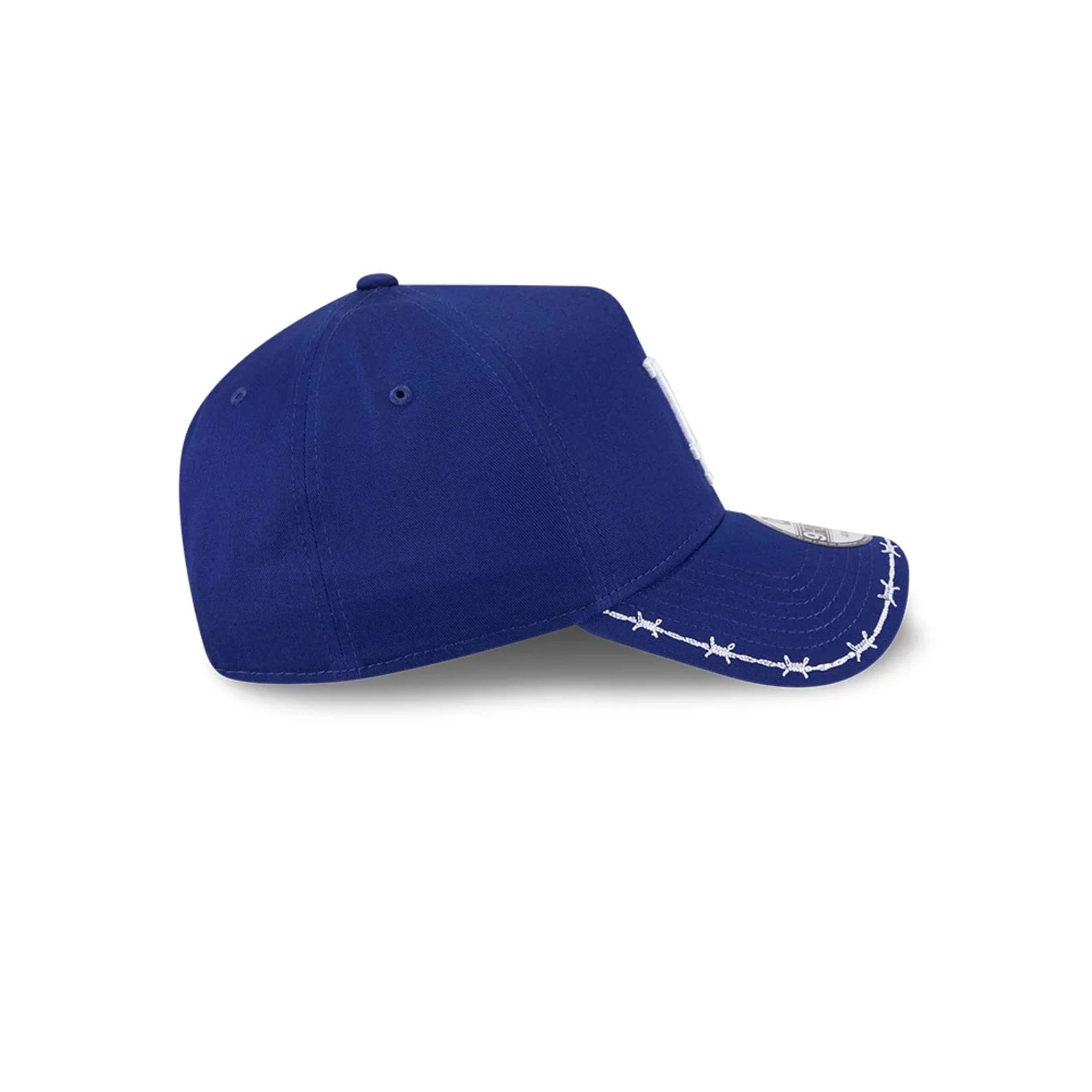6556-la-dodgers-mlb-barb-visor-dark-blue-9forty-a-frame-adjustable-cap-6.webp LA Dodgers MLB Barb Visor Dark Blue 9FORTY A-Frame Adjustable Cap