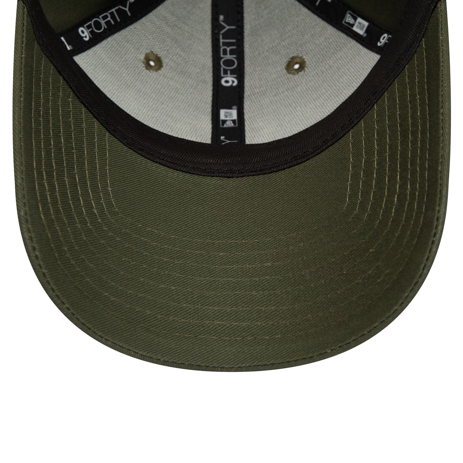 New York Yankees Womens League Essential Green 9FORTY Adjustable Cap