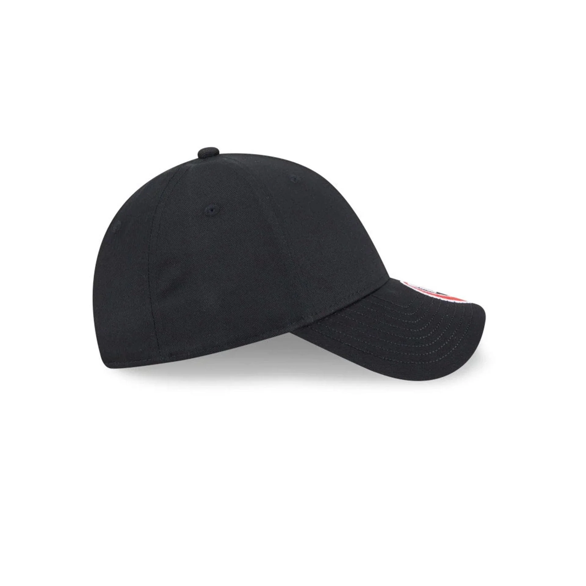 6935-chicago-bulls-nba-mix-league-black-9forty-adjustable-cap-6.webp Chicago Bulls NBA Mix League Black 9FORTY Adjustable Cap