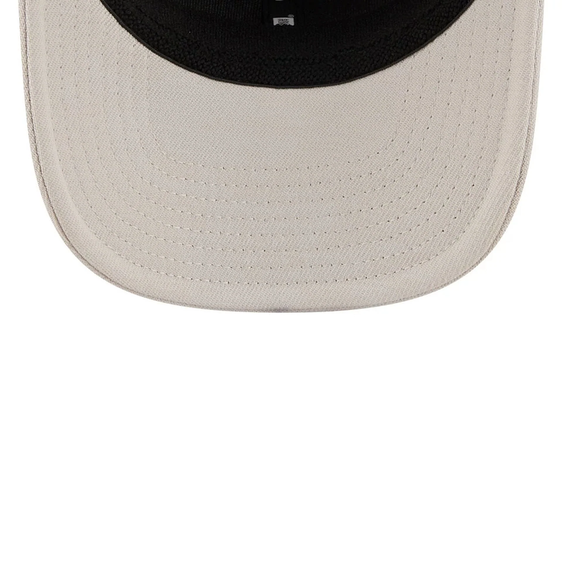 New York Yankees MLB Light Beige 9SEVENTY Stretch Snap Adjustable Cap
