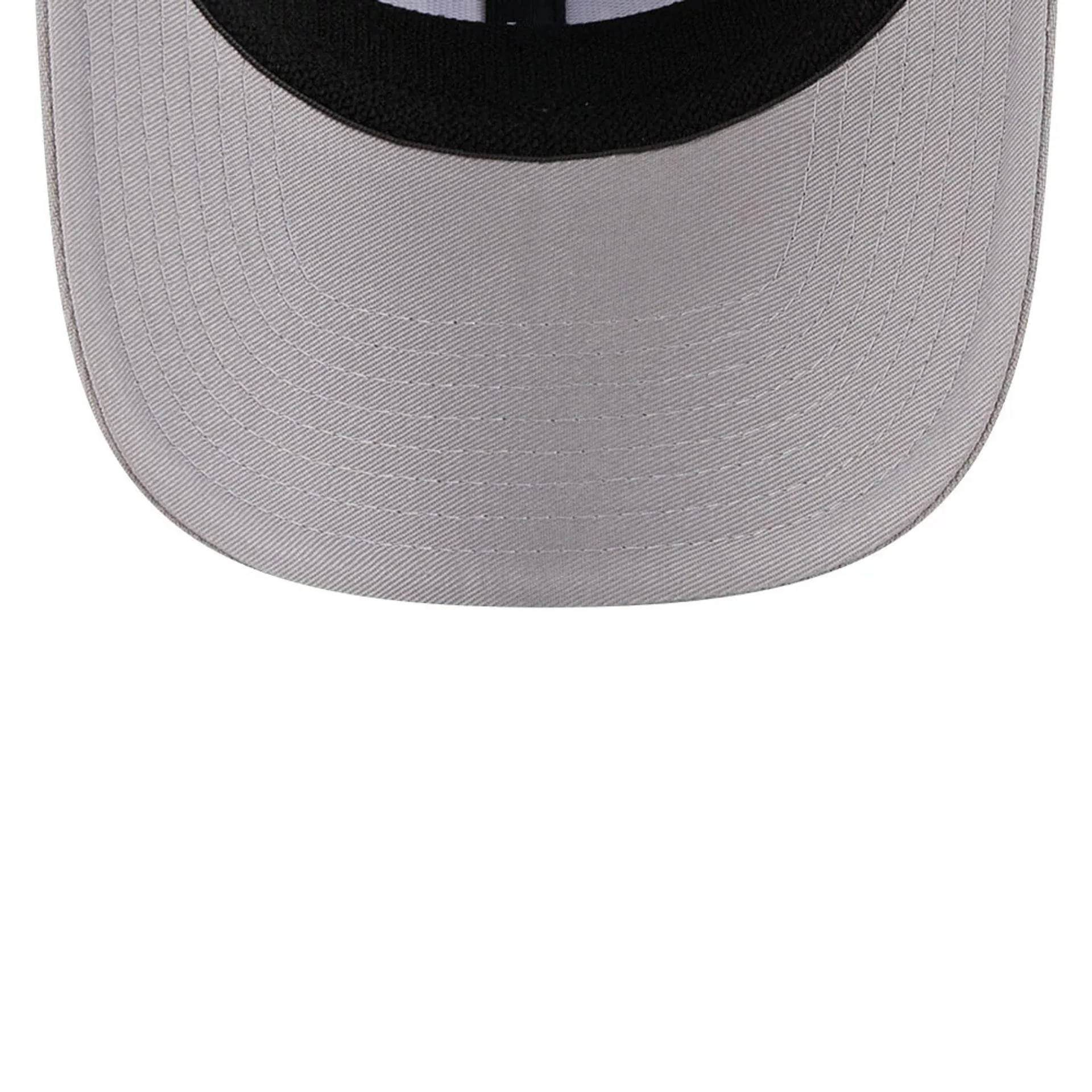 New York Yankees MLB Script Grey 9SEVENTY Stretch Snap Adjustable Cap