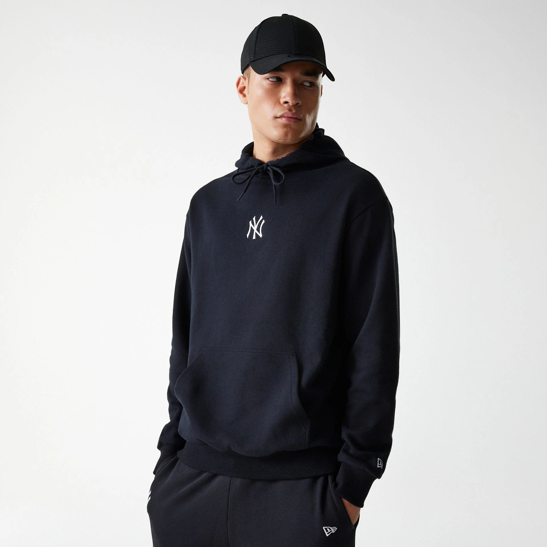 New York Yankees MLB League Essential Black Oversized Pullover Hoodie
