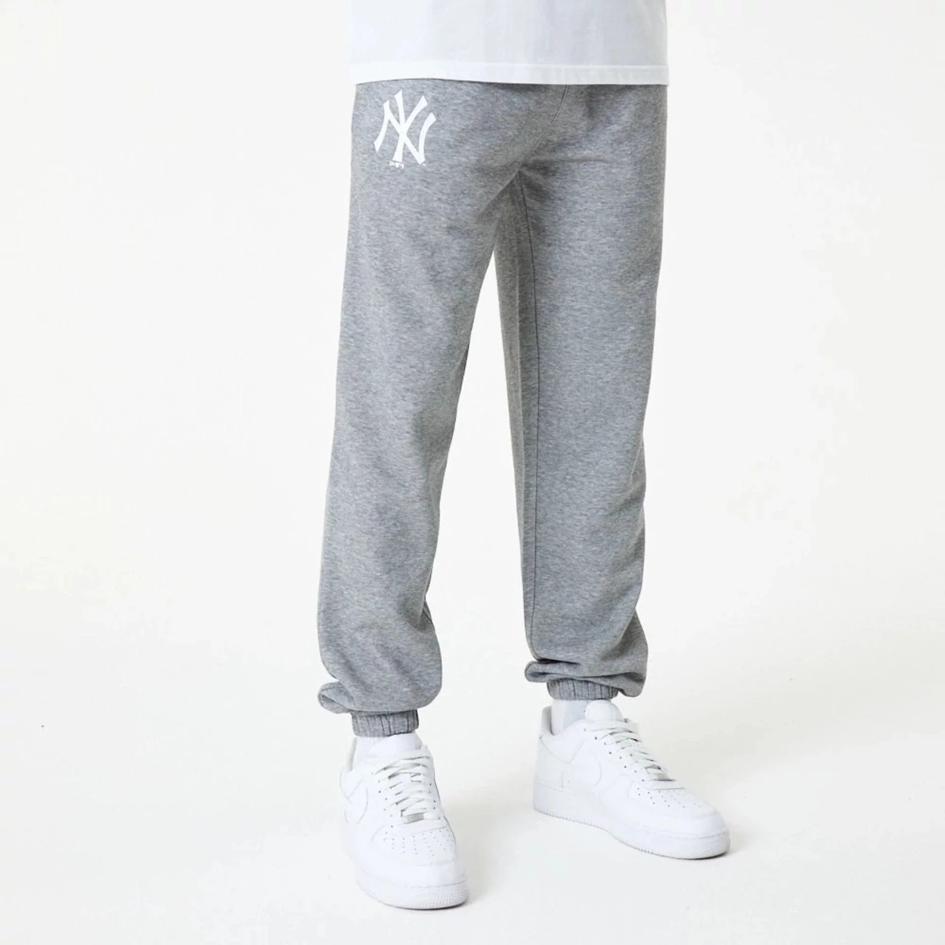 8154-new-york-yankees-mlb-essential-grey-joggers-1.webp New York Yankees MLB Essential Grey Joggers