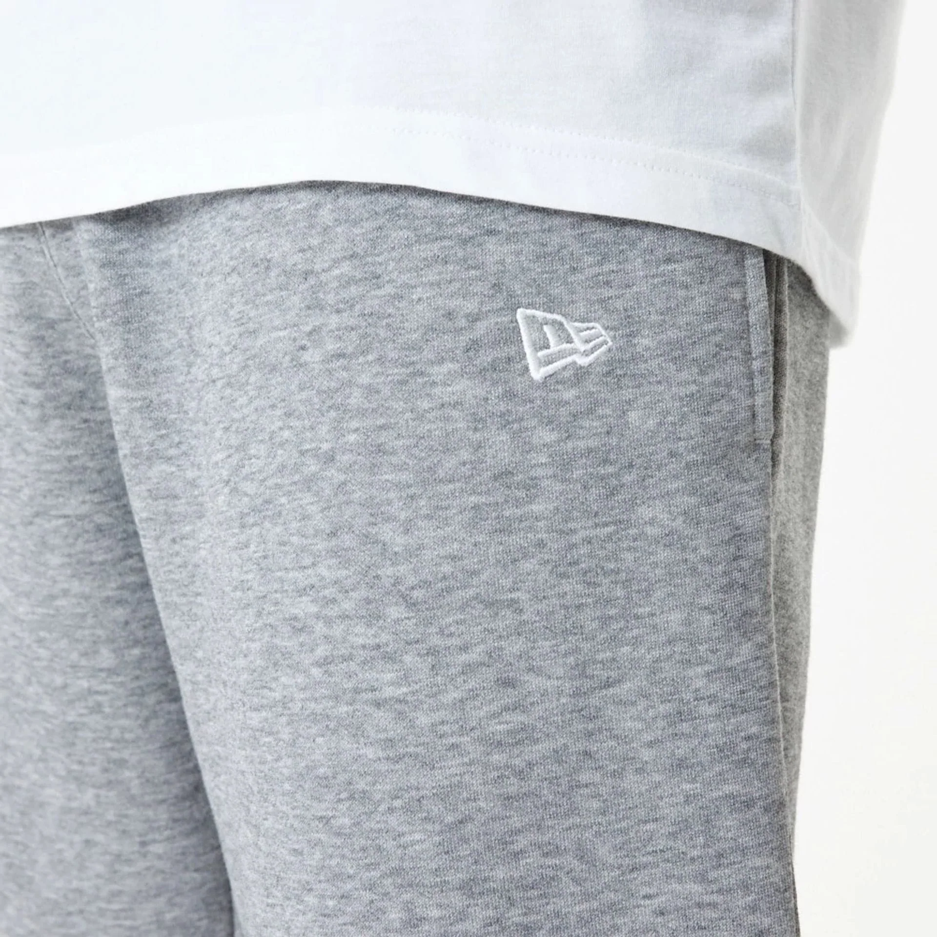 8154-new-york-yankees-mlb-essential-grey-joggers-4.webp New York Yankees MLB Essential Grey Joggers