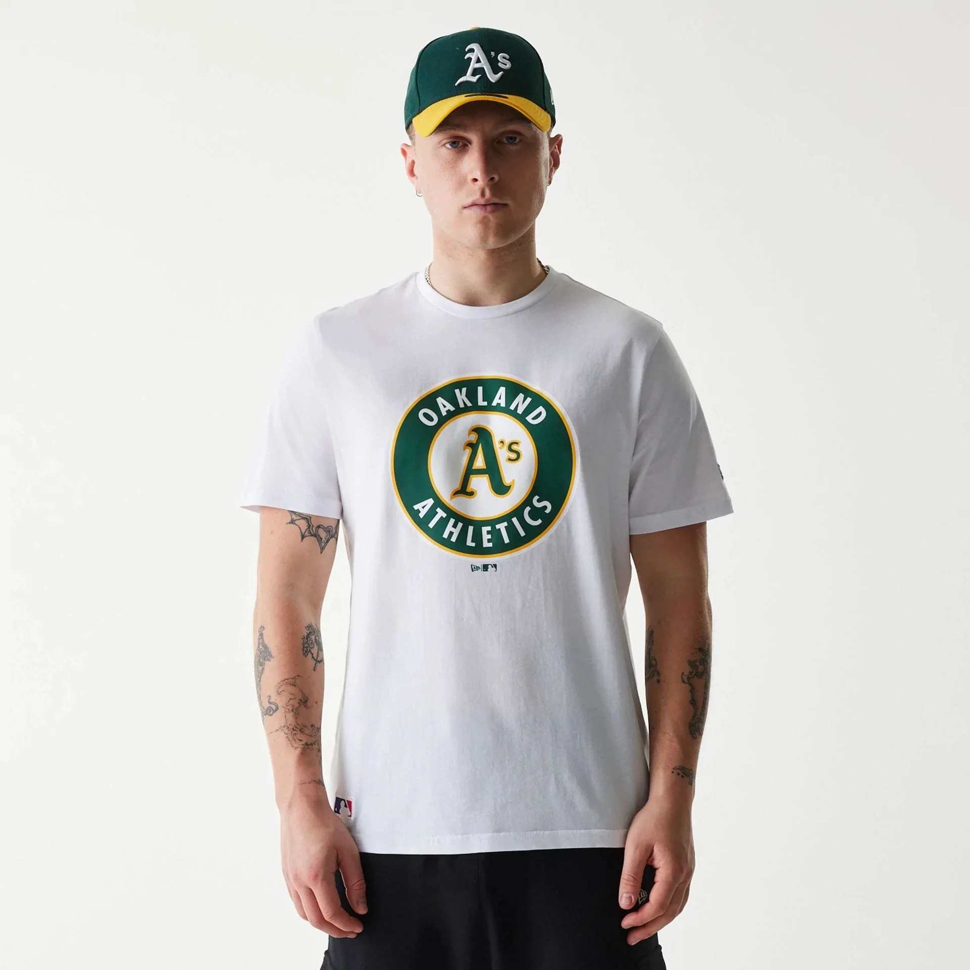 8223-oakland-athletics-mlb-regular-white-t-shirt-1.webp Oakland Athletics MLB Regular White T-Shirt