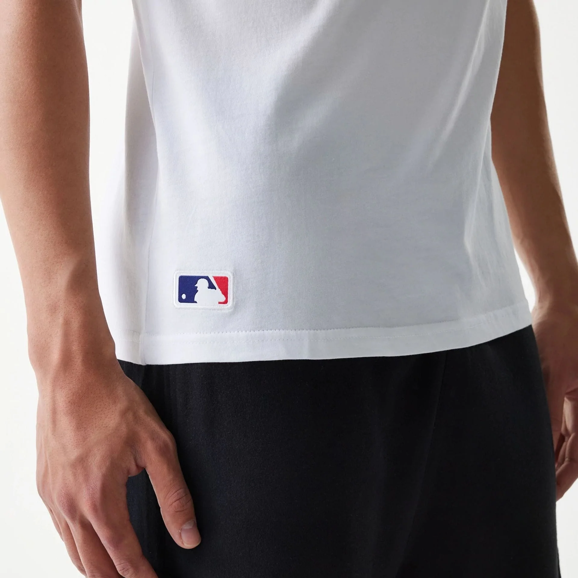 8671-chicago-cubs-mlb-regular-white-t-shirt-5.webp Chicago Cubs MLB Regular White T-Shirt