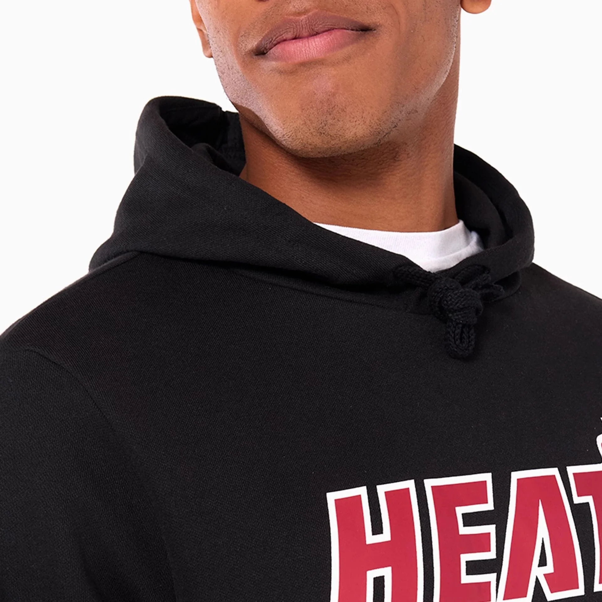 8692-miami-heat-nba-black-pullover-hoodie-2.webp Miami Heat NBA Black Pullover Hoodie