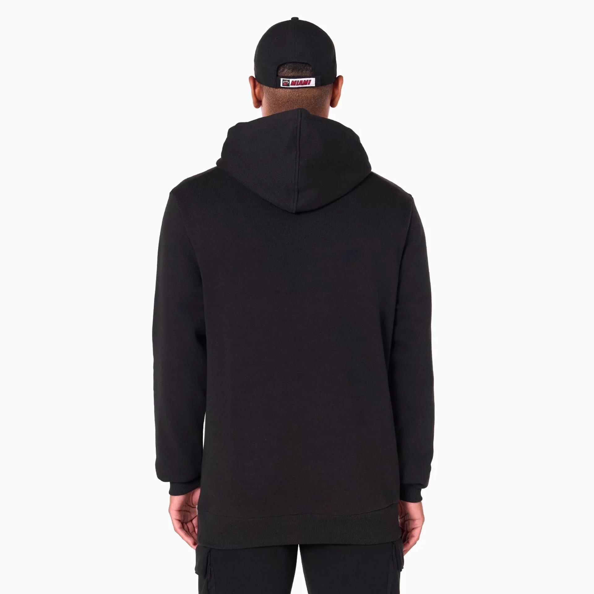 8692-miami-heat-nba-black-pullover-hoodie-6.webp Miami Heat NBA Black Pullover Hoodie